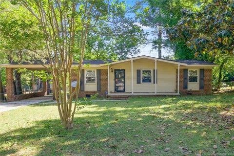 Photo of 405 Perth Street, Fayetteville, NC 28314 (MLS # LP762063)