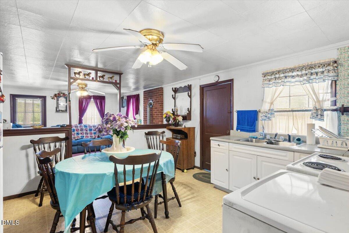 1023 Wade Stephenson Road