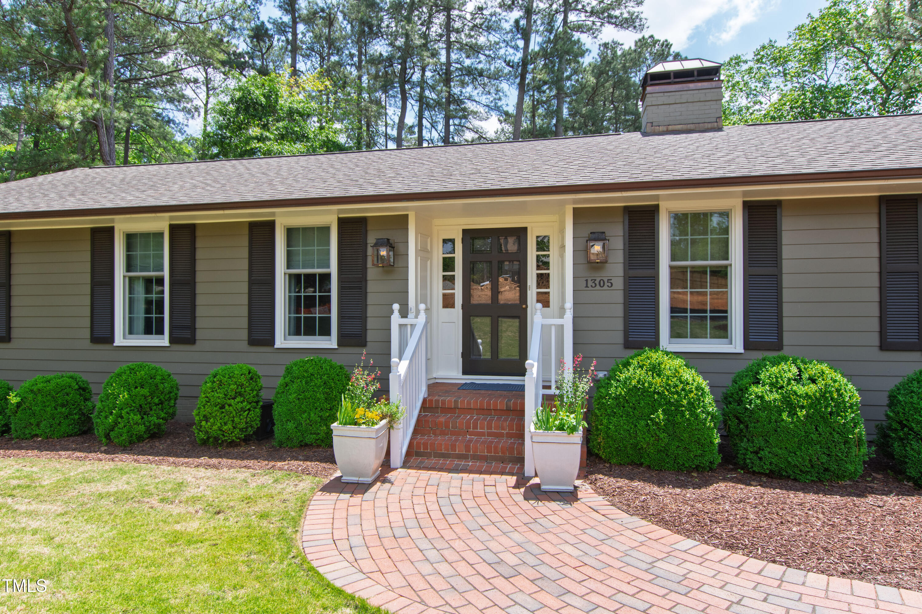 1305 Kimberly Drive