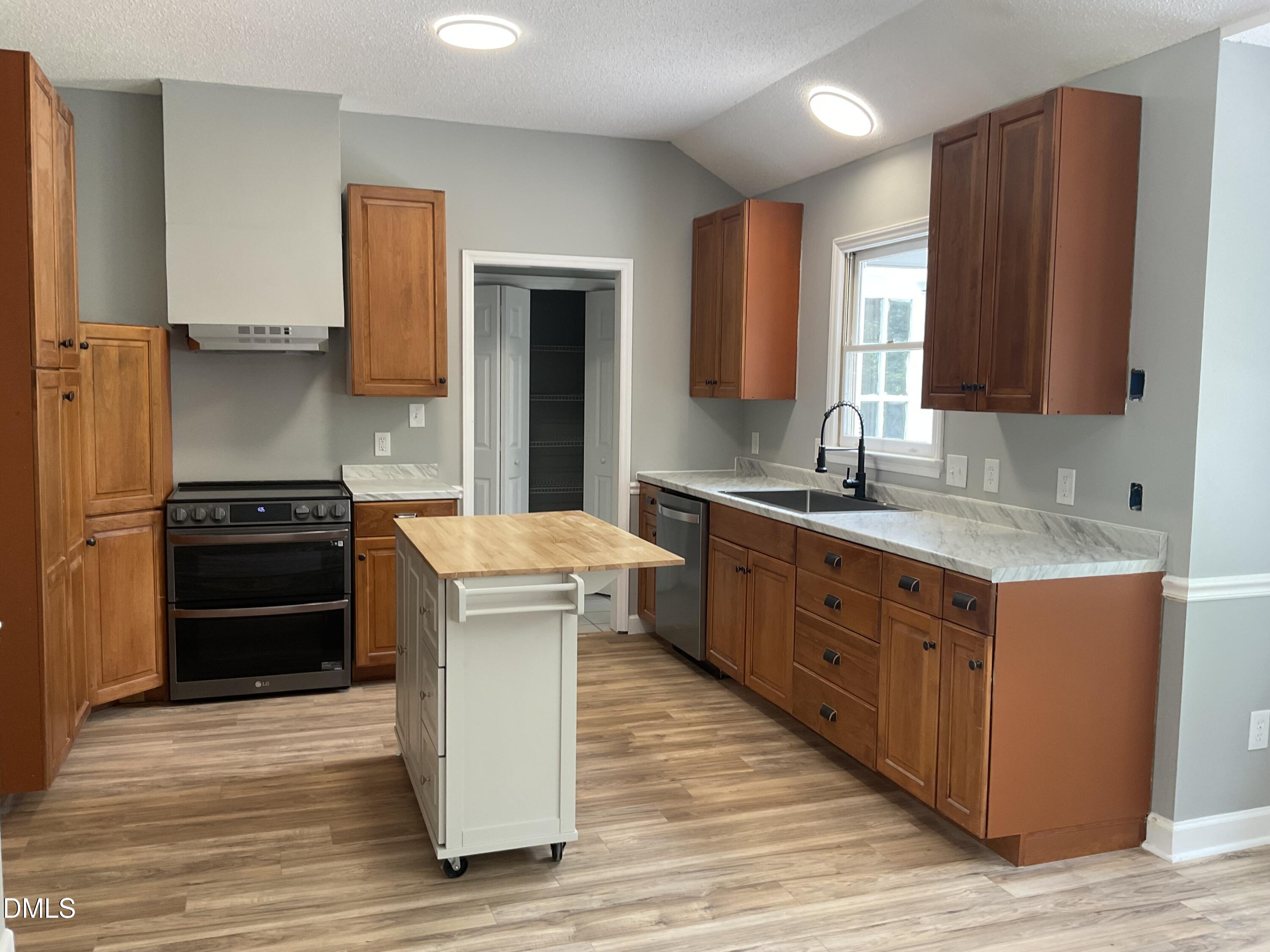 6321 Calico Court