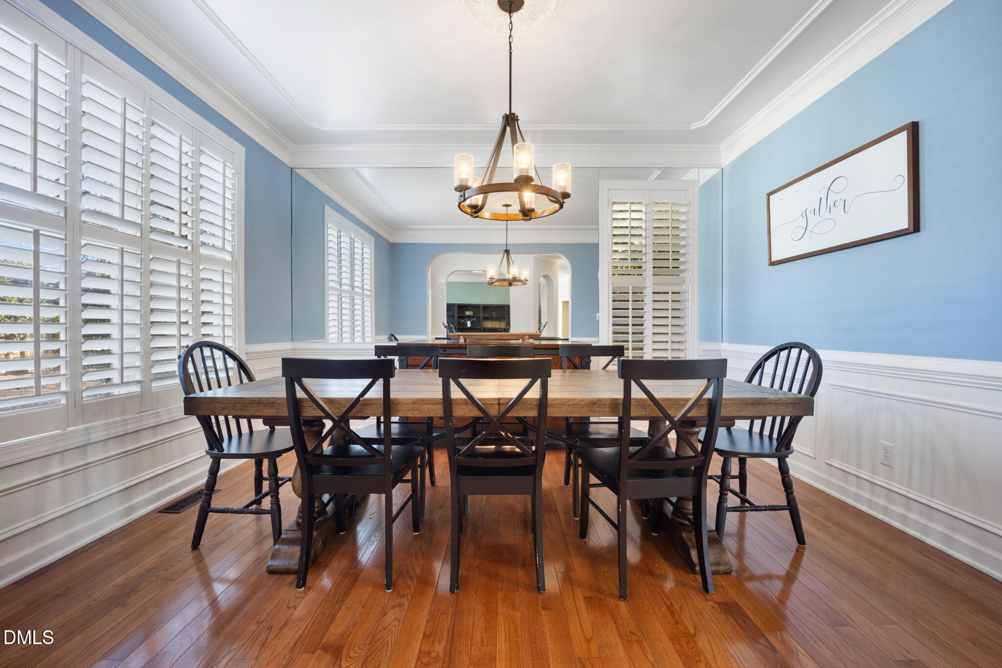 5516 Colonial Oaks Drive