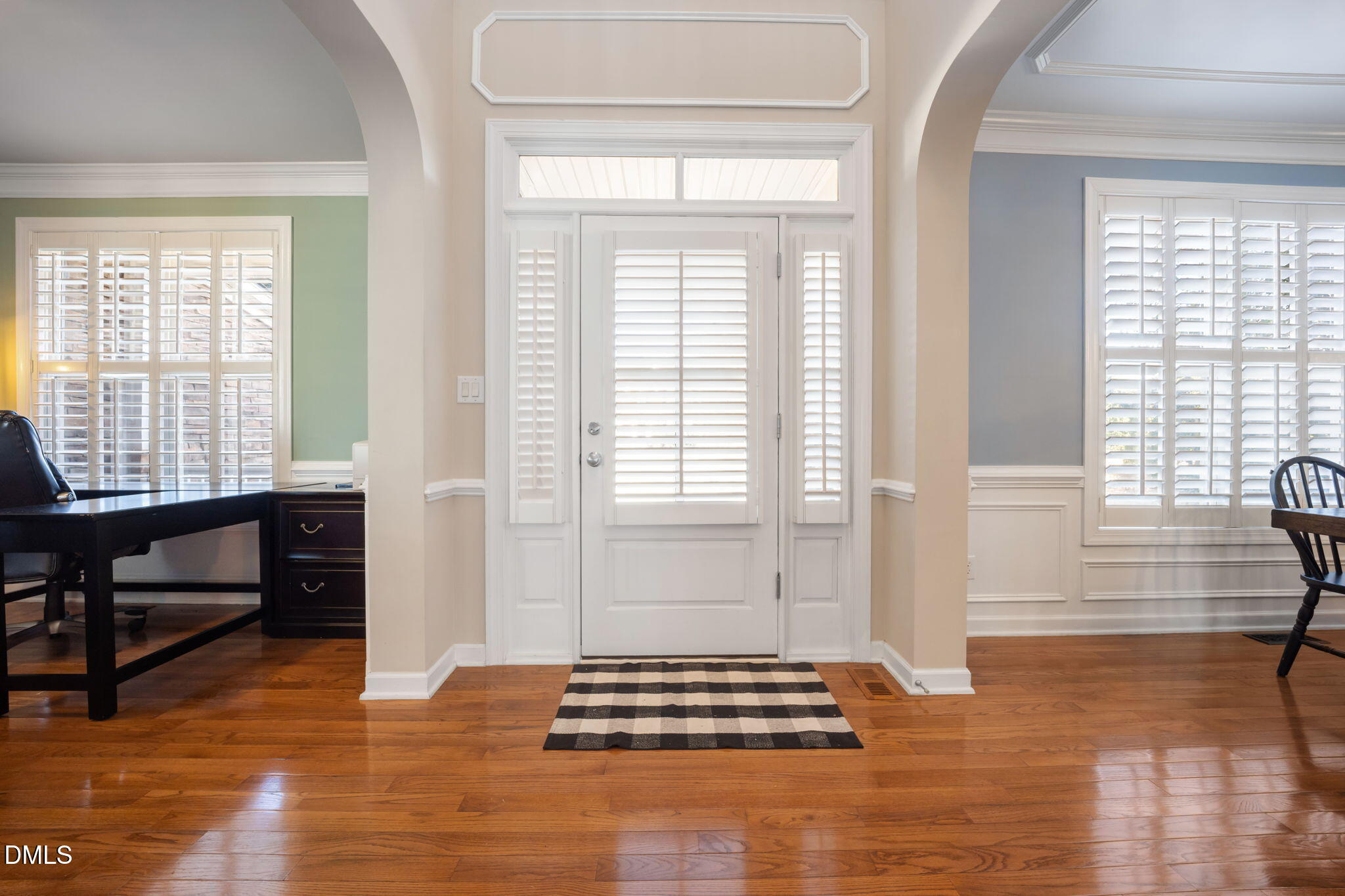 5516 Colonial Oaks Drive