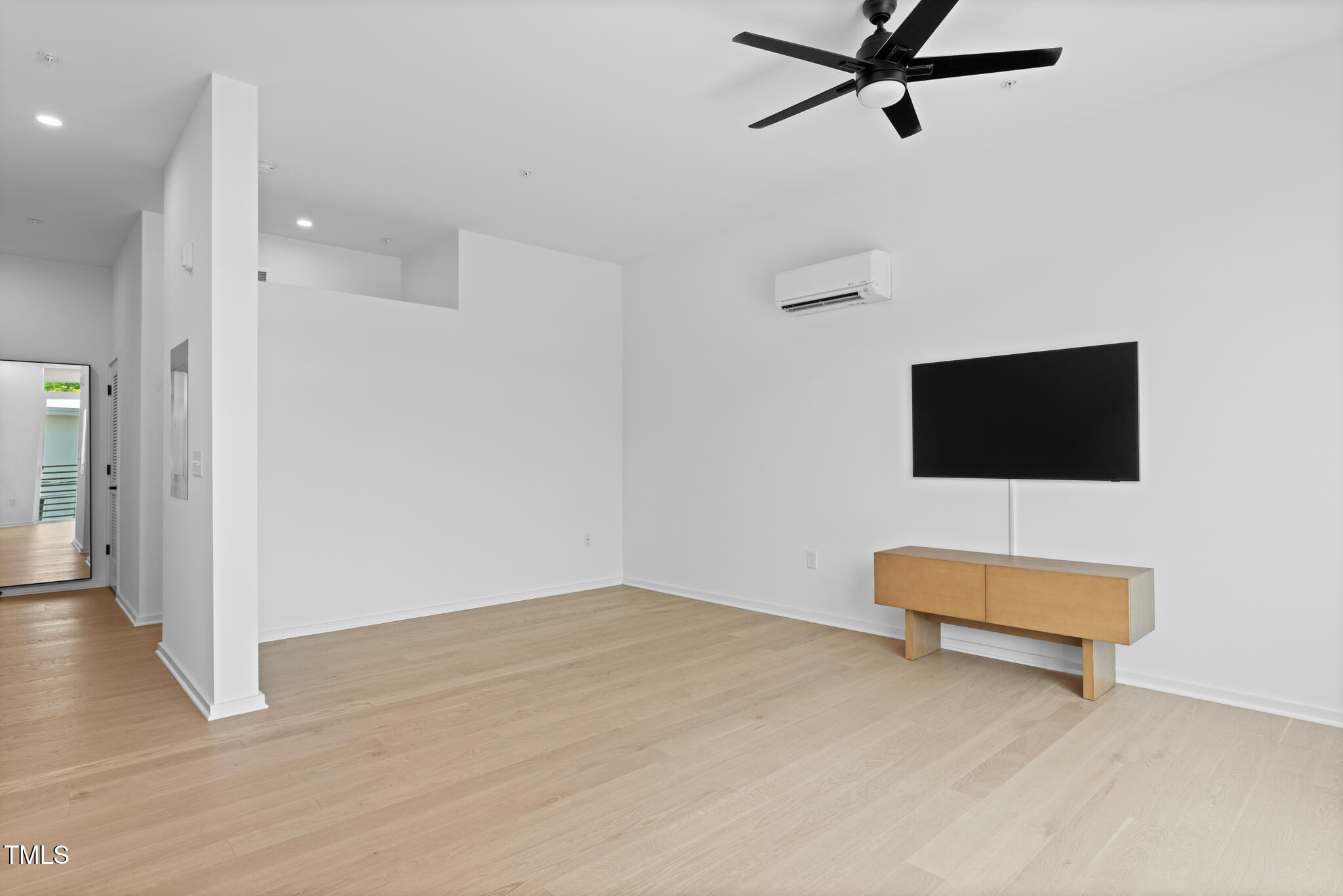 Durham, North Carolina 27701, United States, ,1 BathroomBathrooms,Residential,Active,1928