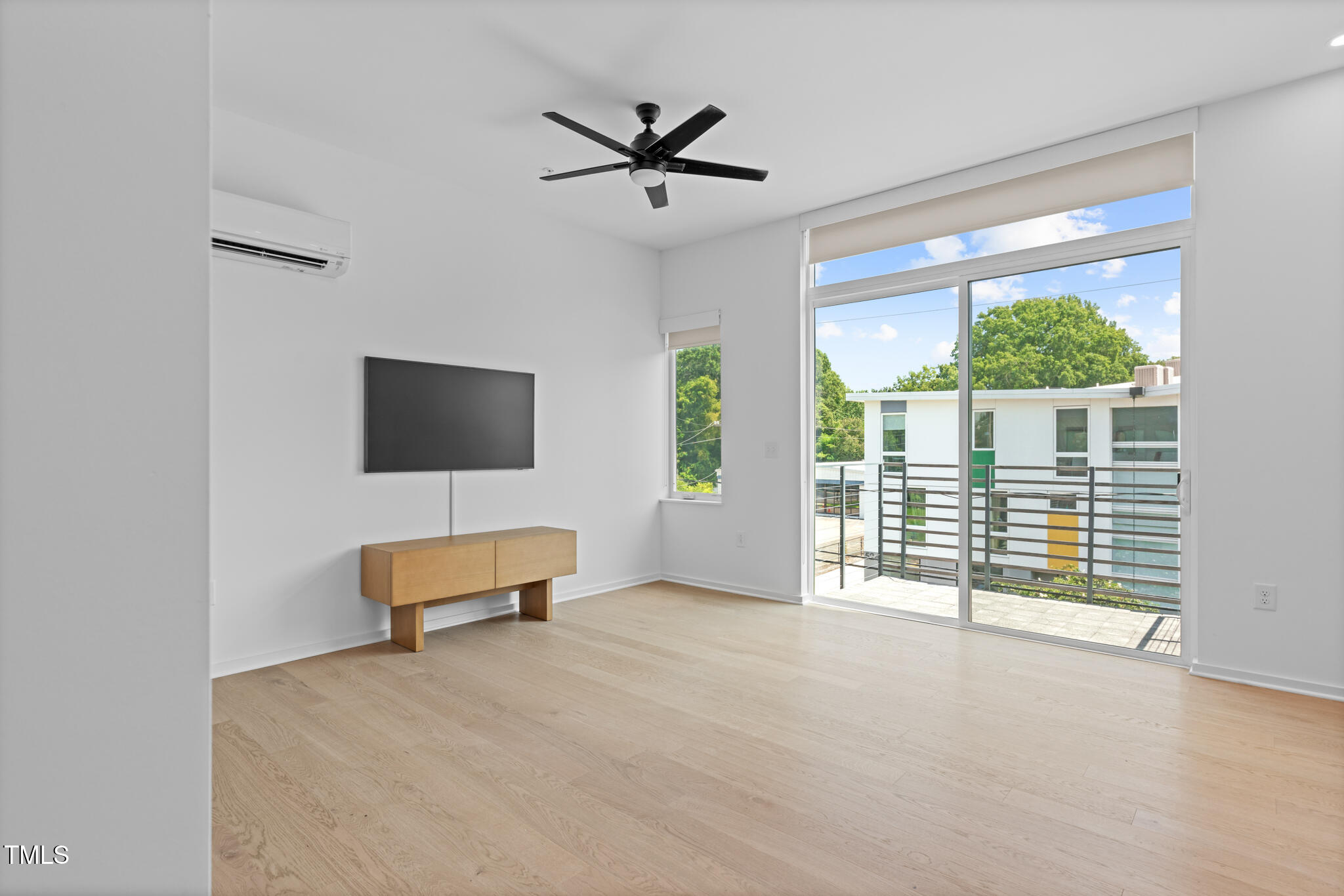 Durham, North Carolina 27701, United States, ,1 BathroomBathrooms,Residential,Active,1928