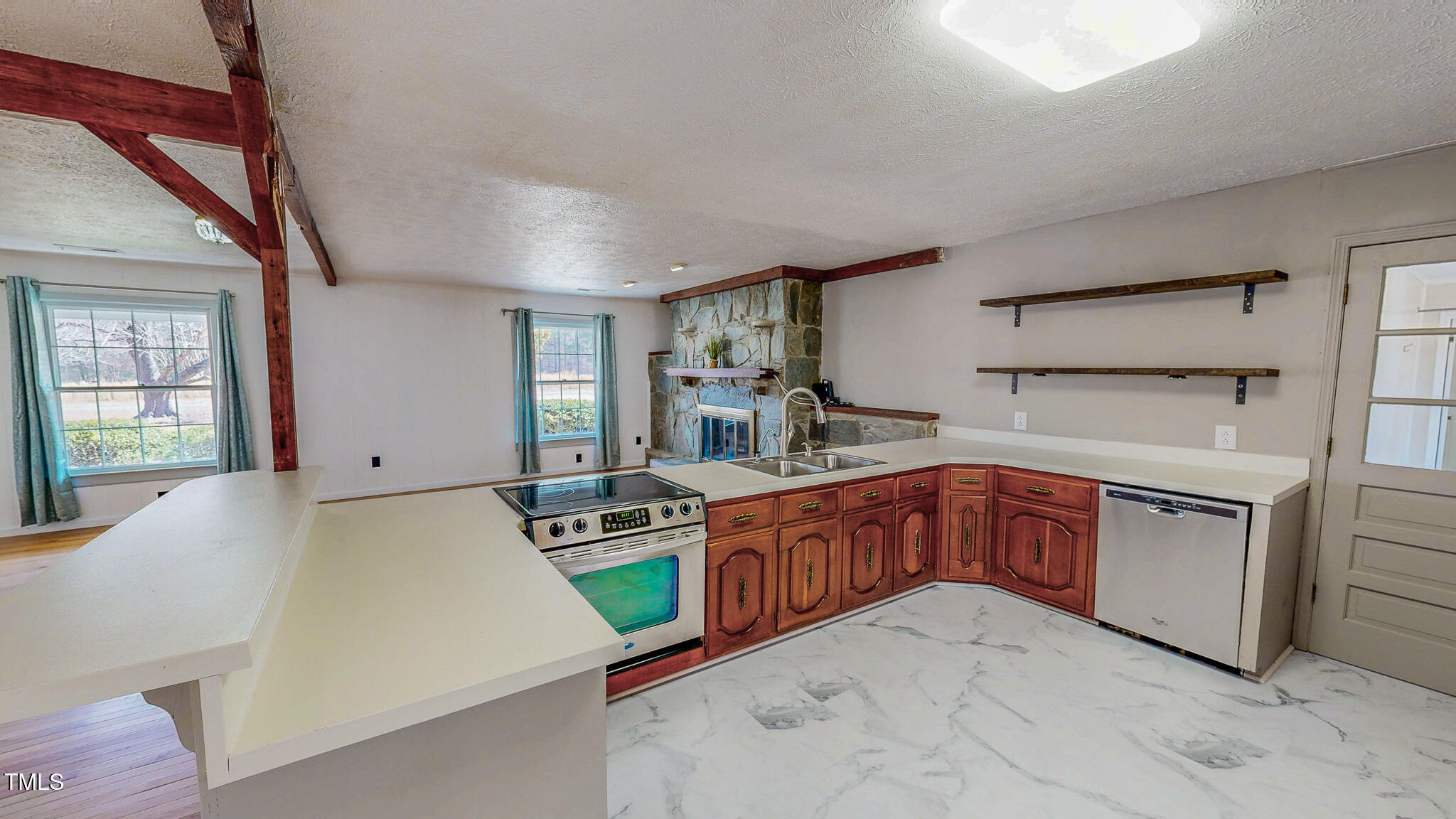 1481 Country Club Road