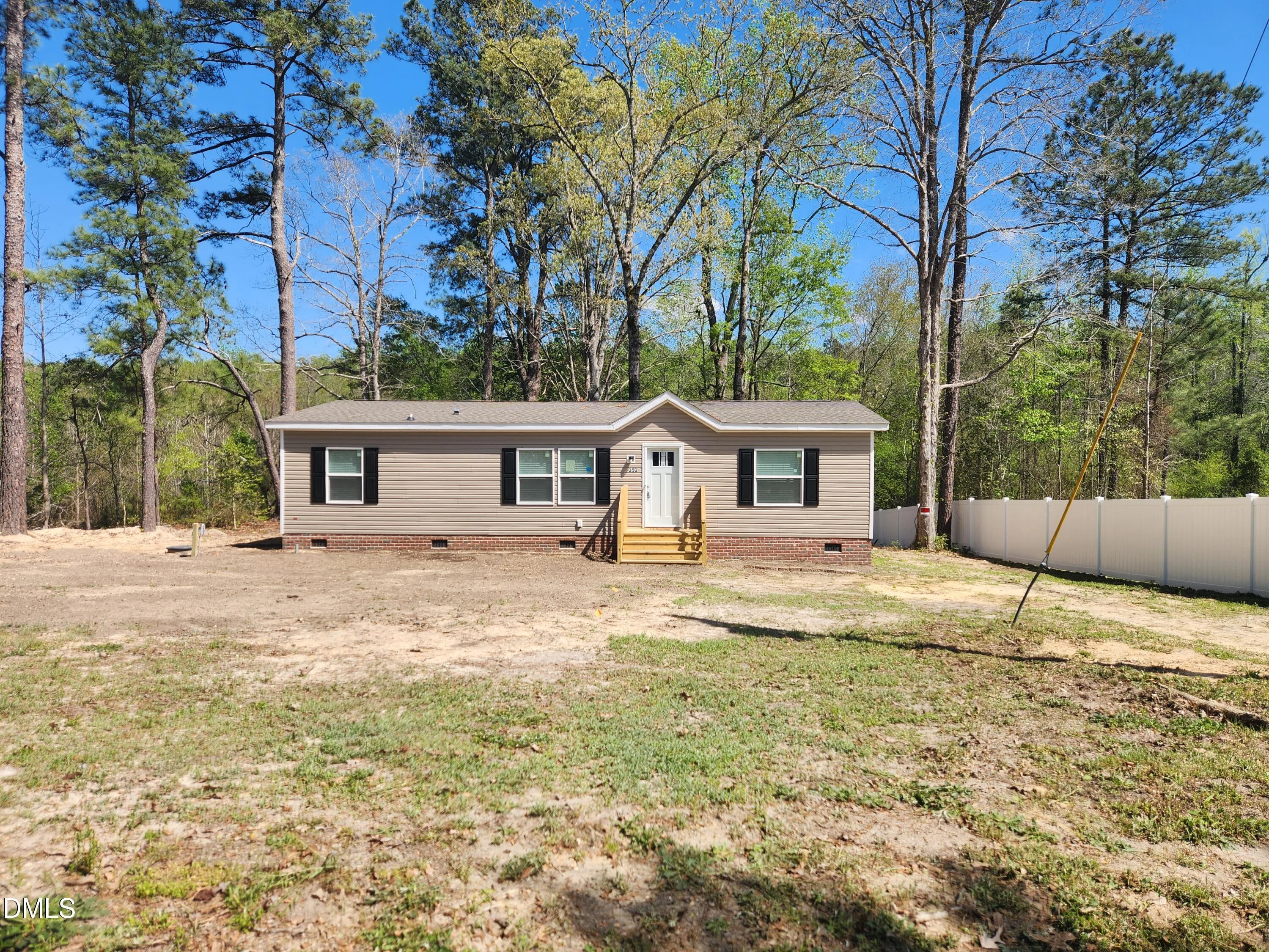 392 Monroe Lane