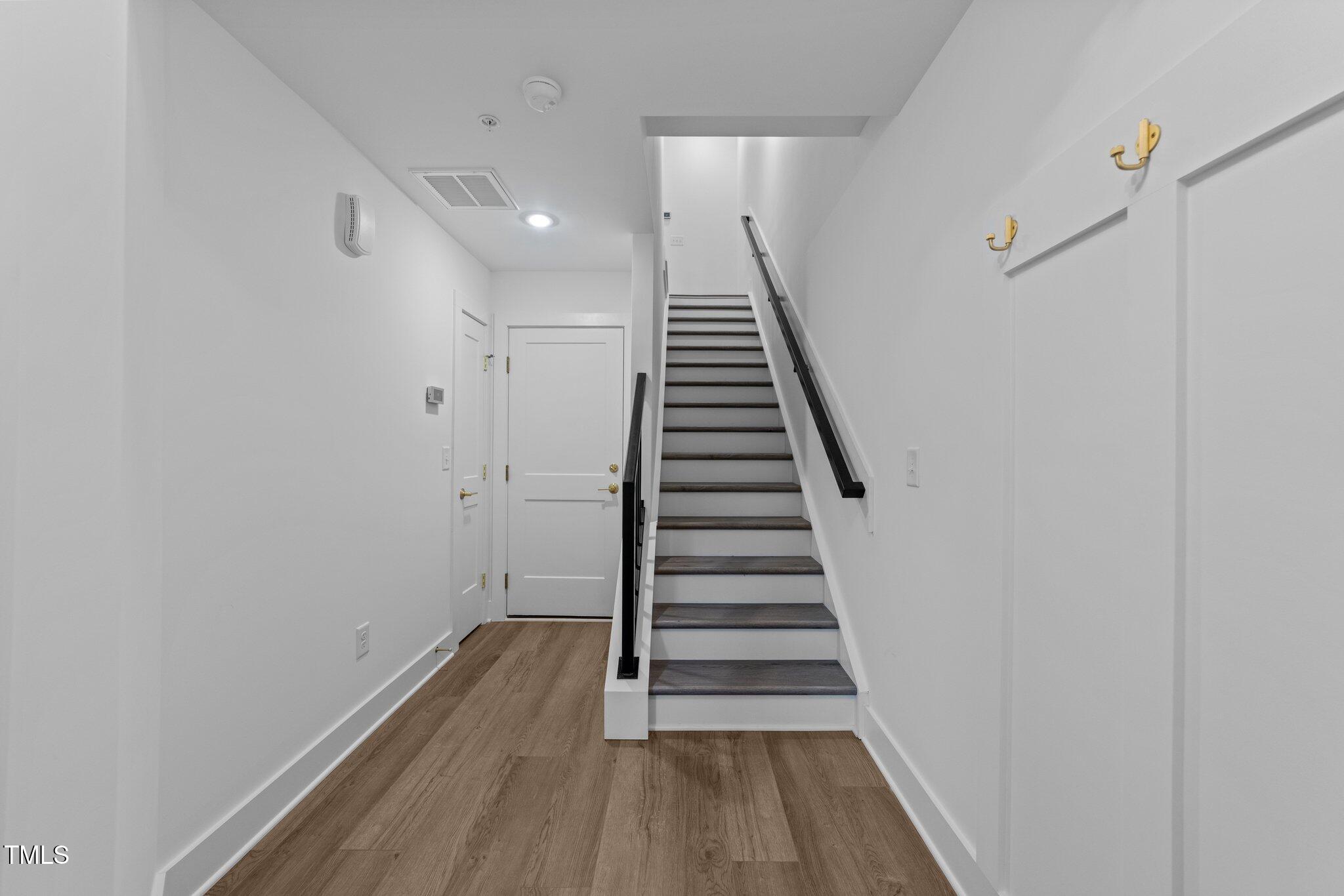 710 W North Street 102