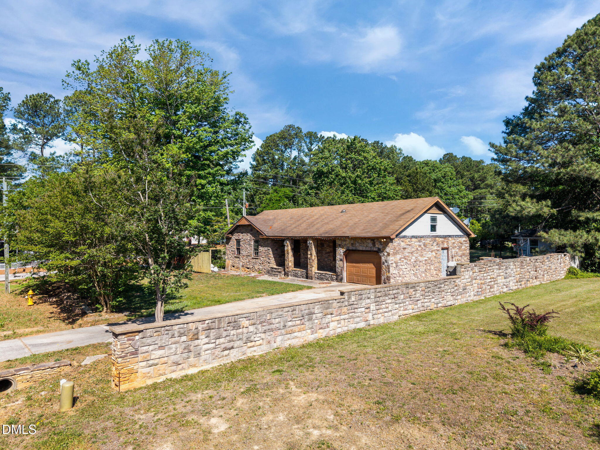 101 Bainbridge Circle