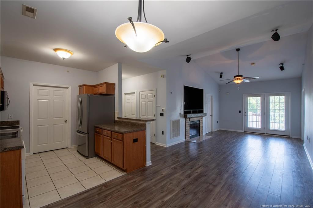 616 Marshtree Lane 304