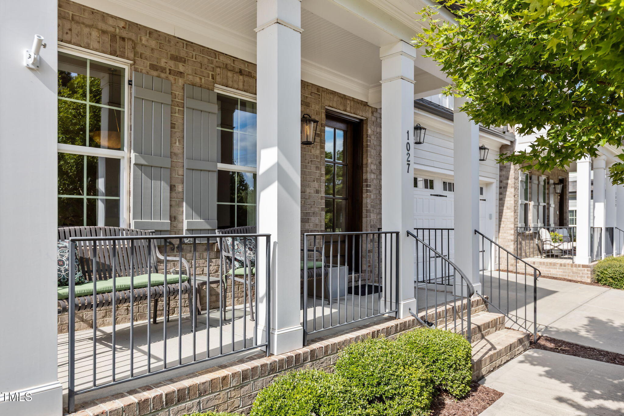 1027 Laurelwood Drive