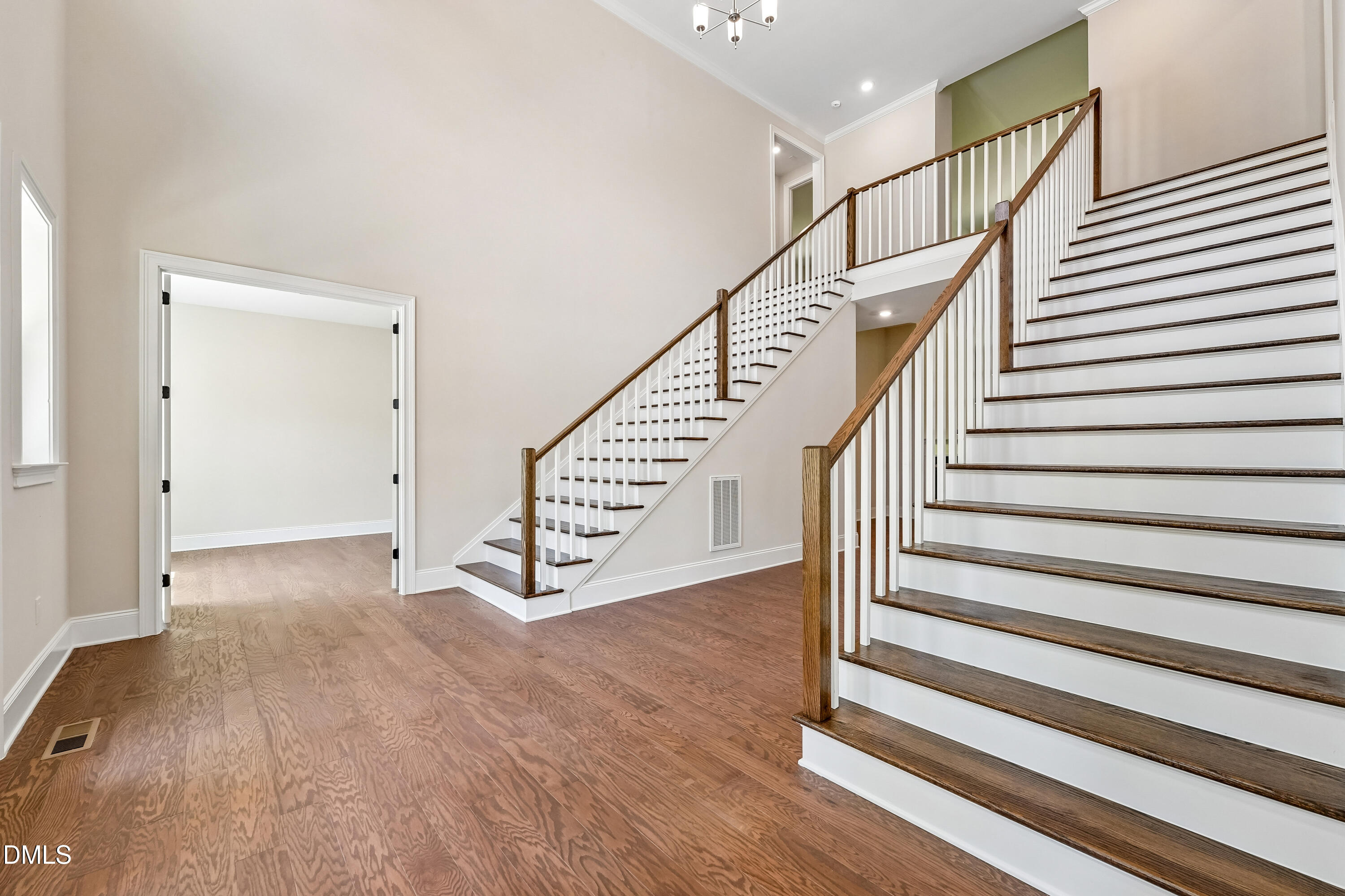 290 Twisted Oak Way