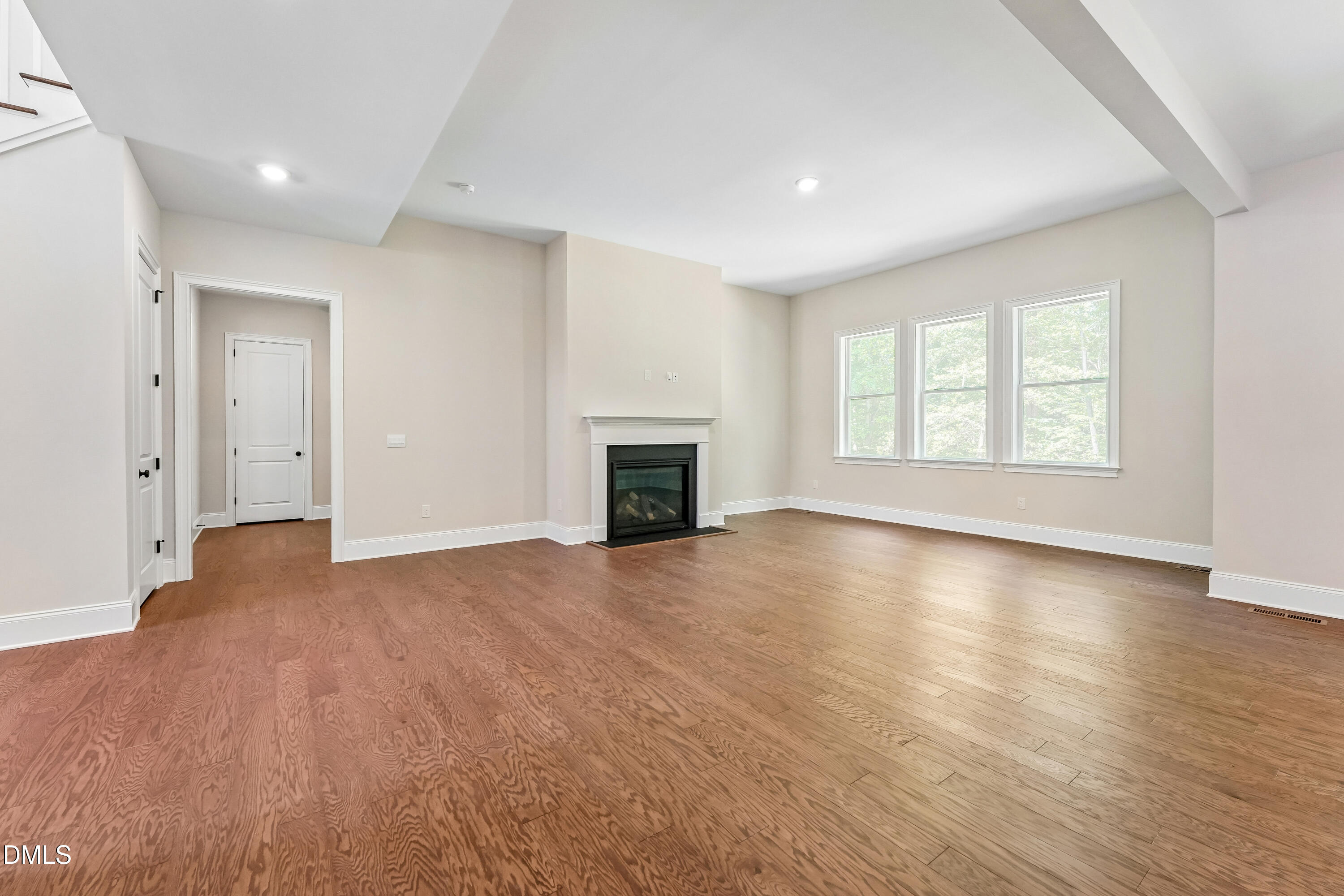 290 Twisted Oak Way