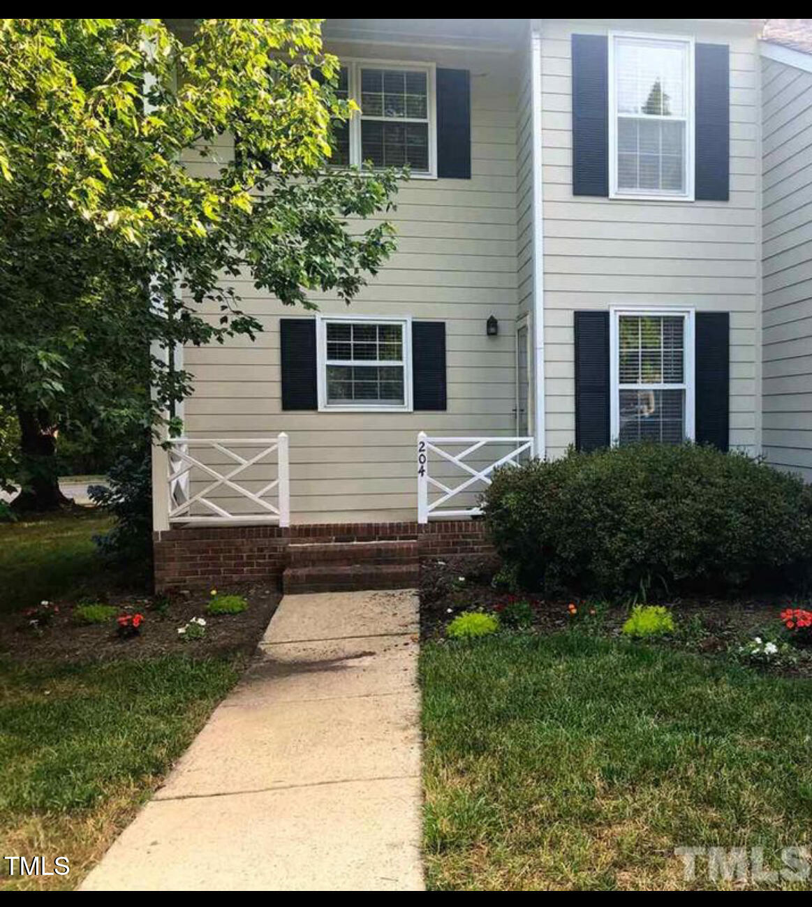 204 Bracken Court