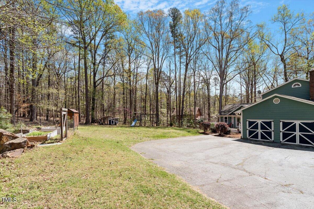 3418 Carriage Trail