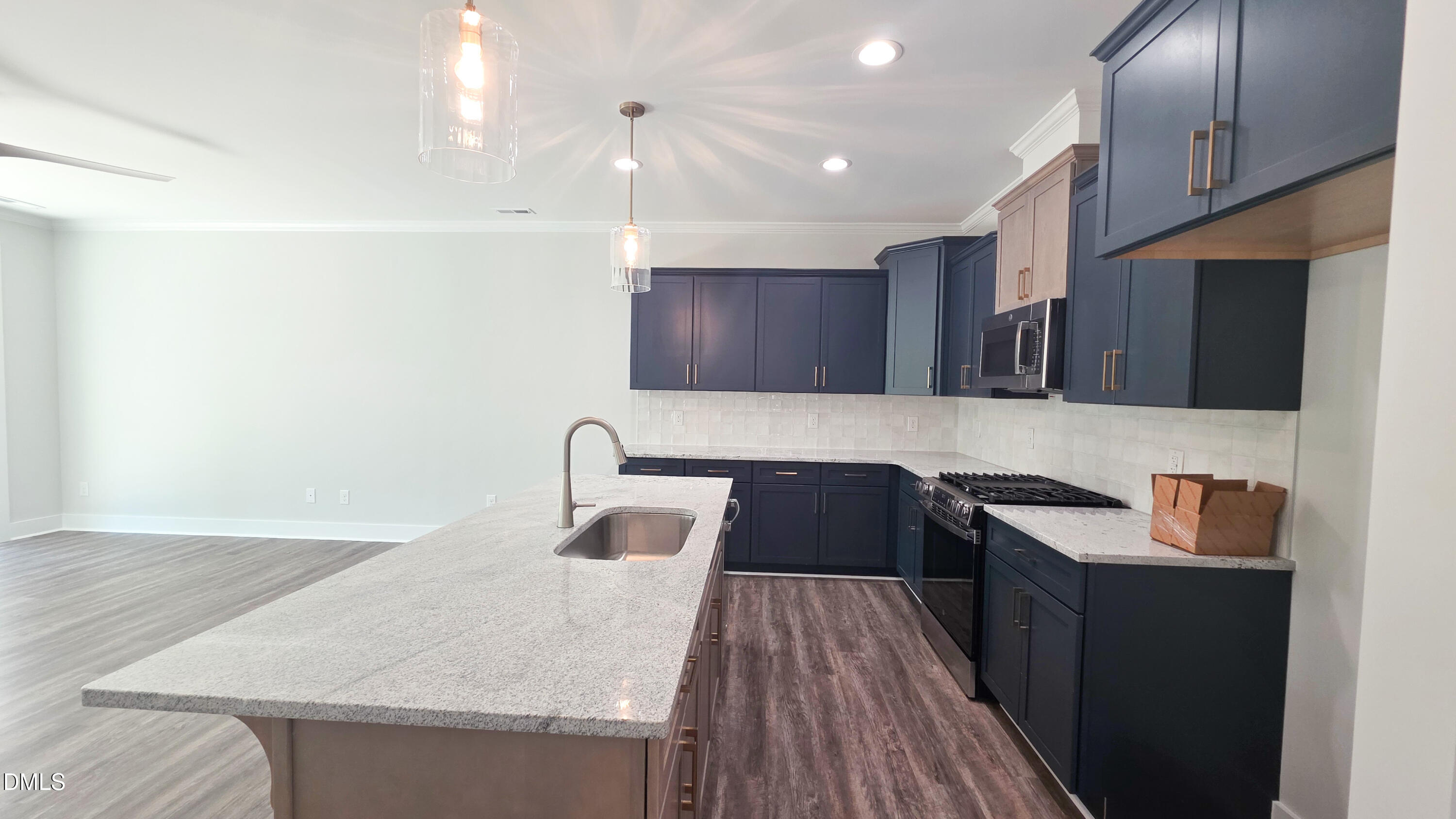 621 Marshskip Way 7