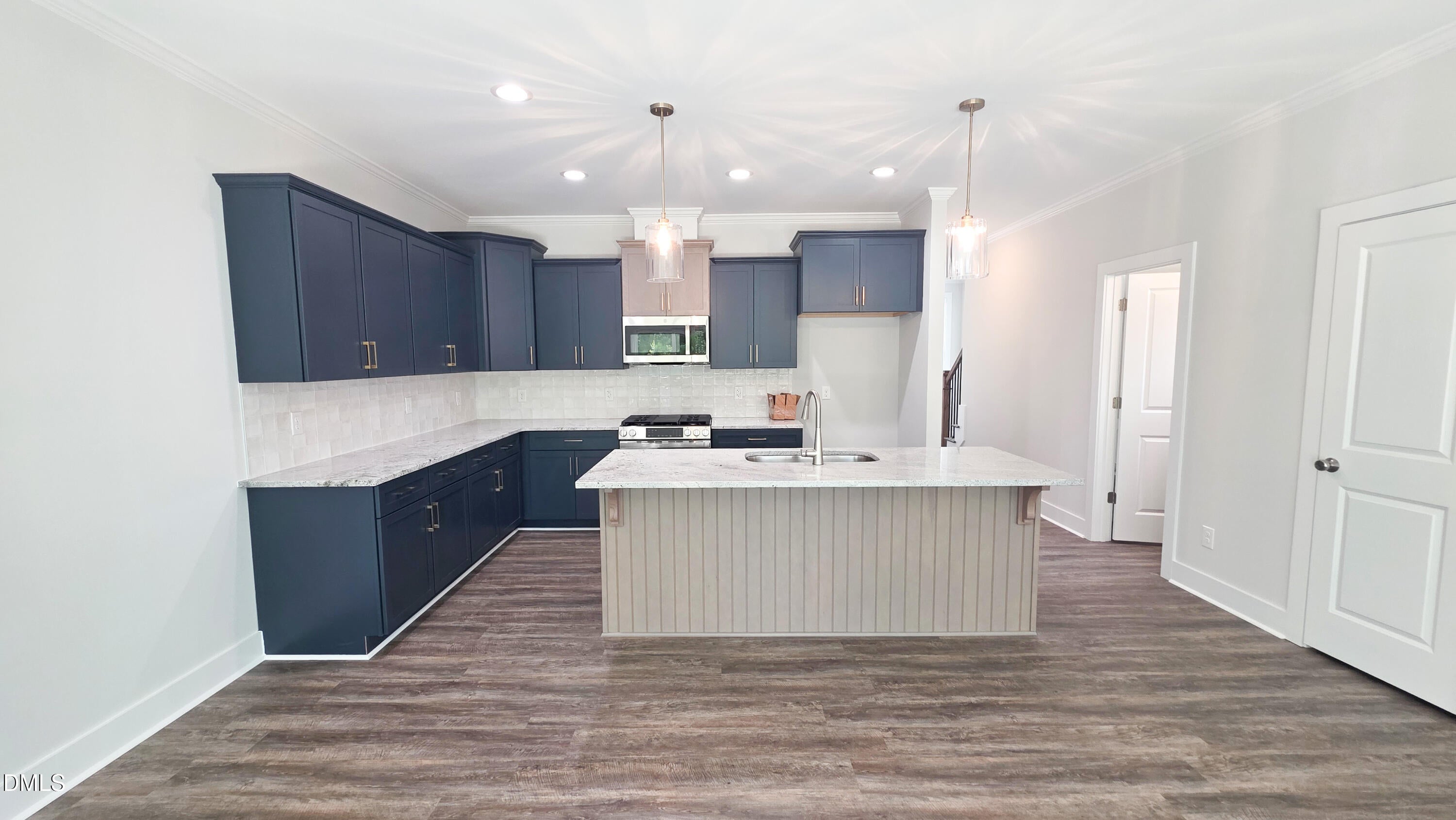 621 Marshskip Way 7