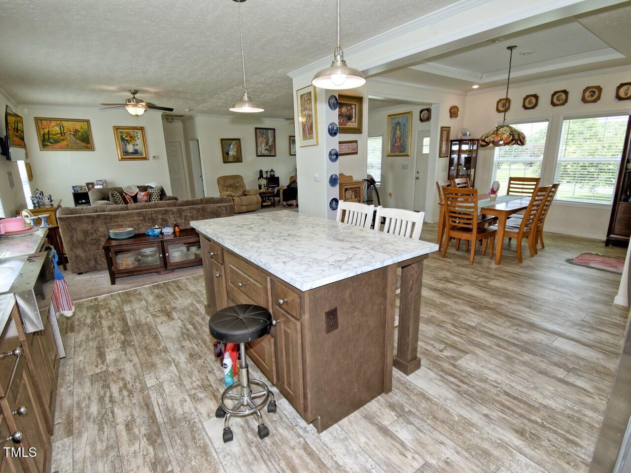 555 Hinnant Road