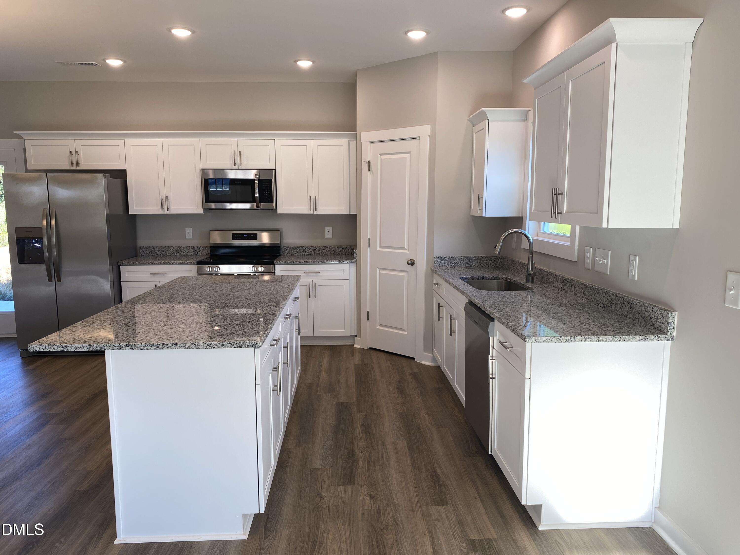 1175 Scarlet Oak Road