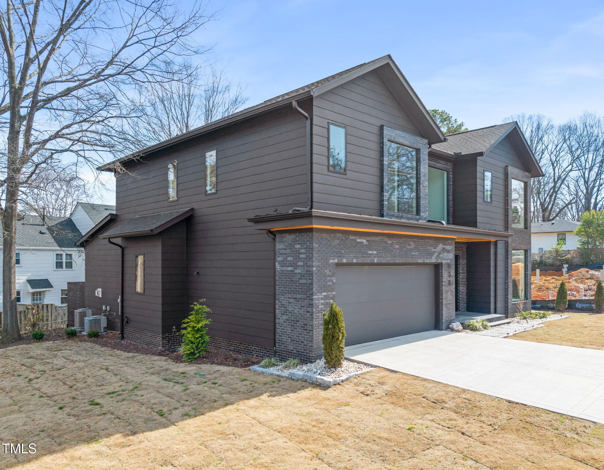 838 Woodburn Road