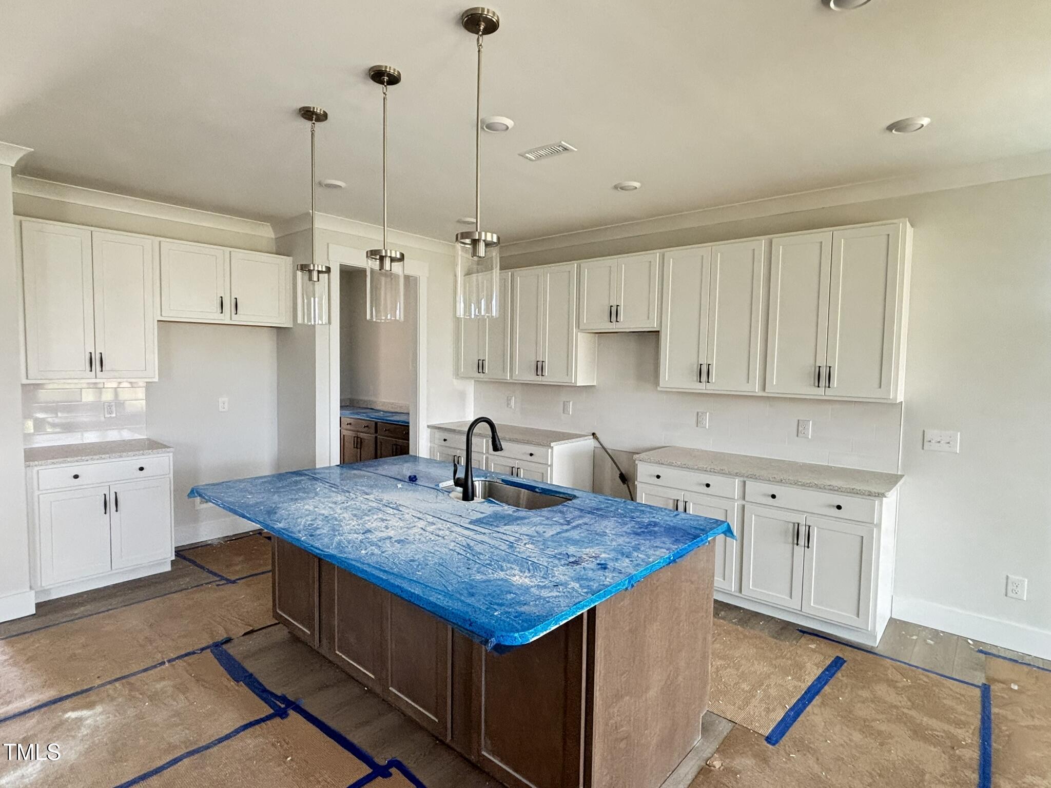 41 Quilting Drive 193