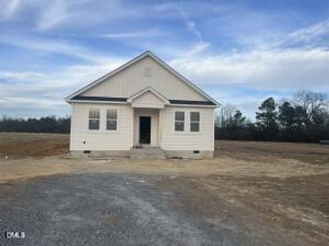 Photo of 67 Ravenwind Lane, Lillington, NC 27546 (MLS # 10149391)