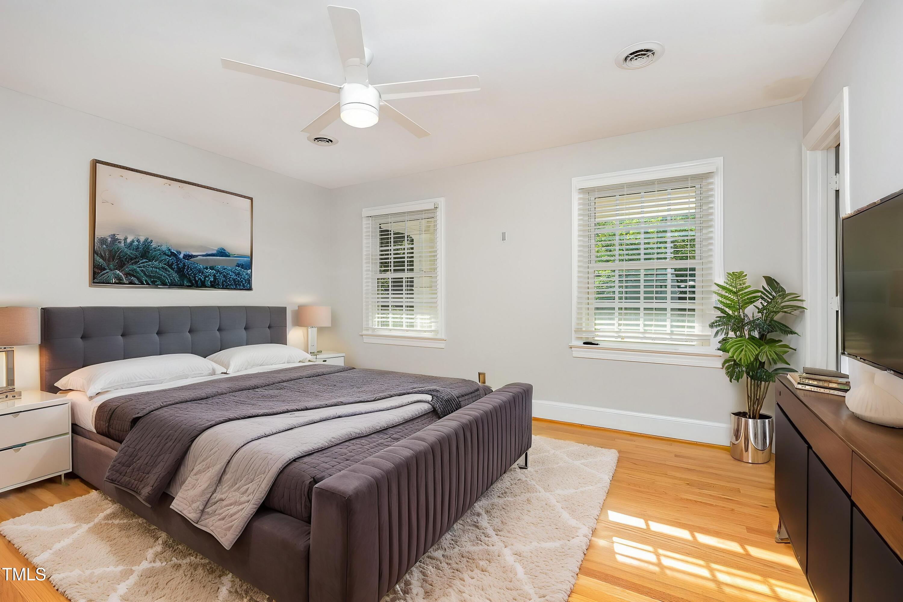 5513 Parkwood Drive