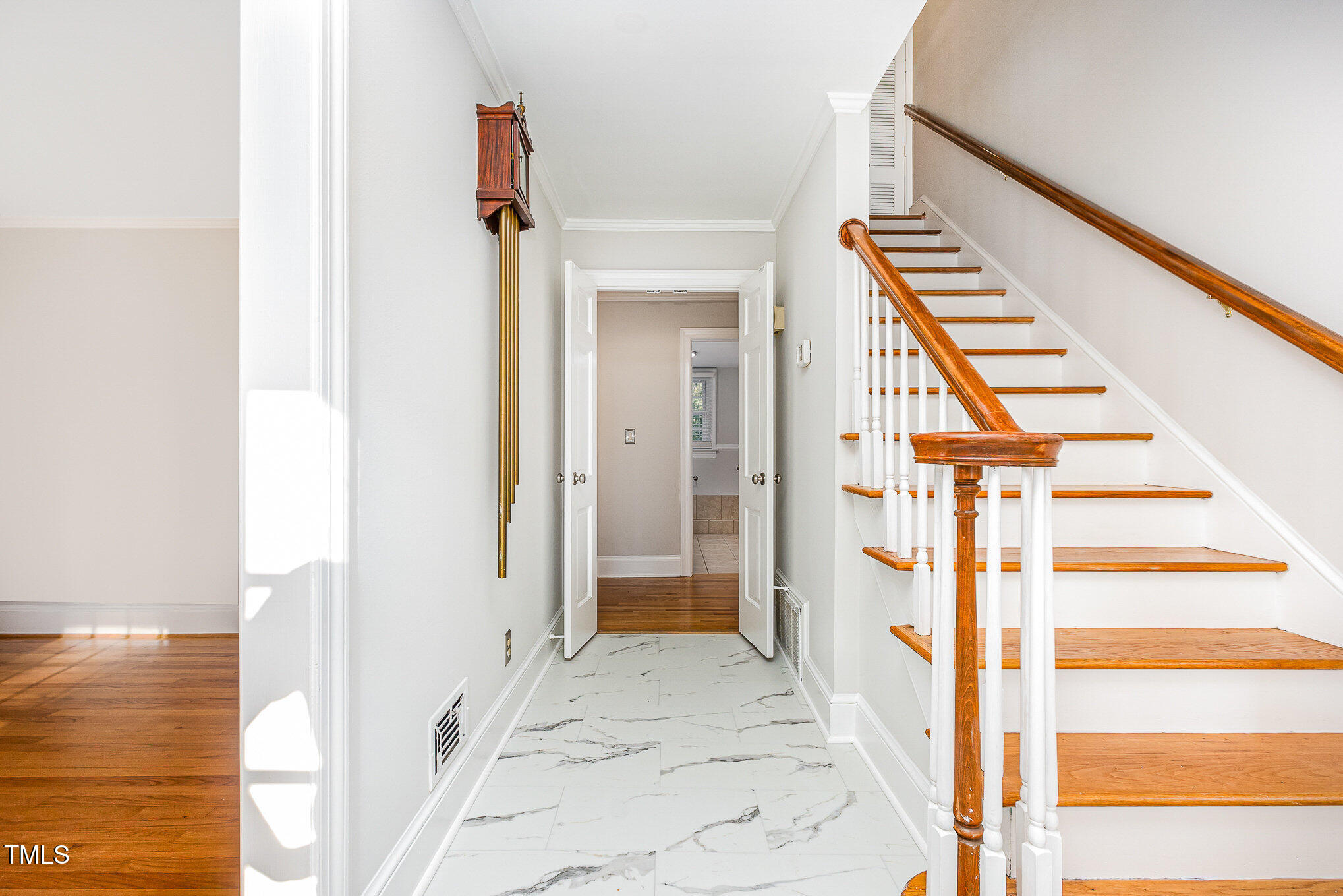 5513 Parkwood Drive
