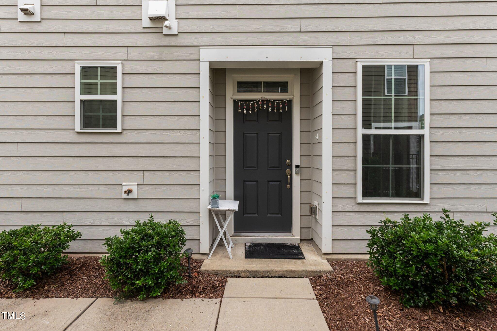 842 Salem Pointe Place