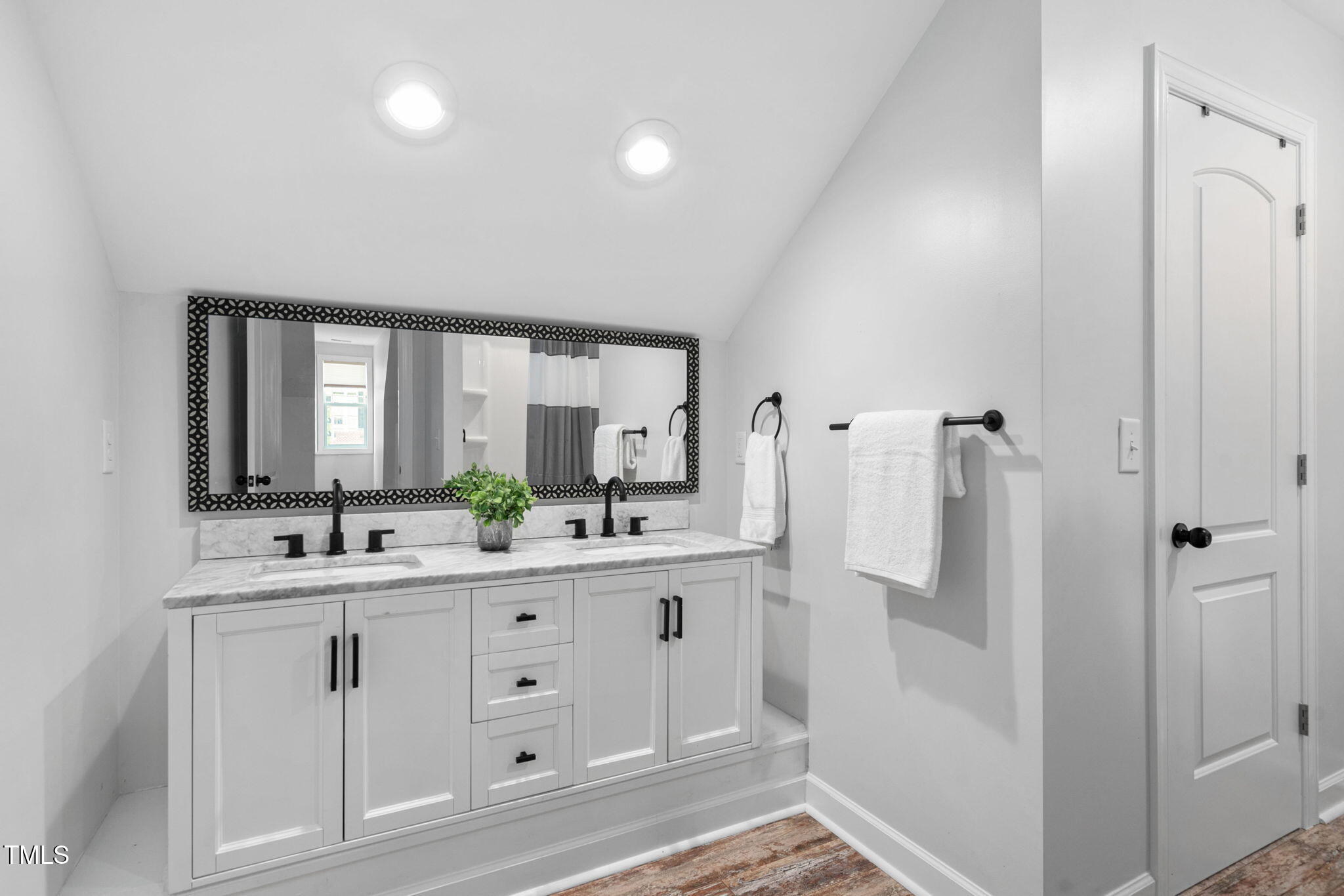 Clayton, North Carolina 27527, United States, 4 Bedrooms Bedrooms, ,4 BathroomsBathrooms,Residential,Active,120154