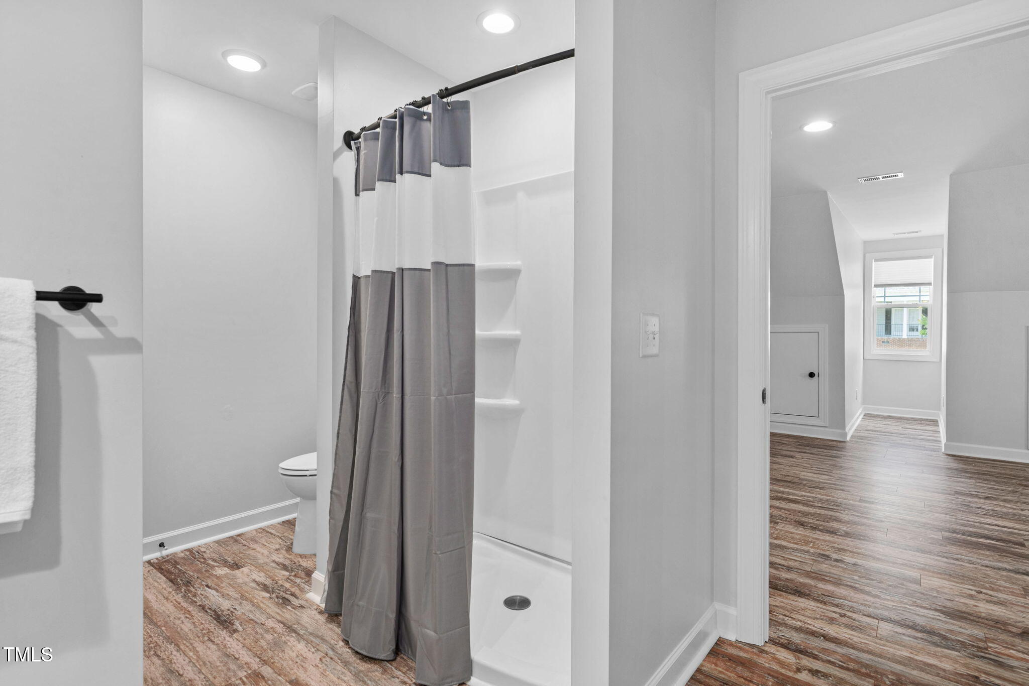 Clayton, North Carolina 27527, United States, 4 Bedrooms Bedrooms, ,4 BathroomsBathrooms,Residential,Active,120154