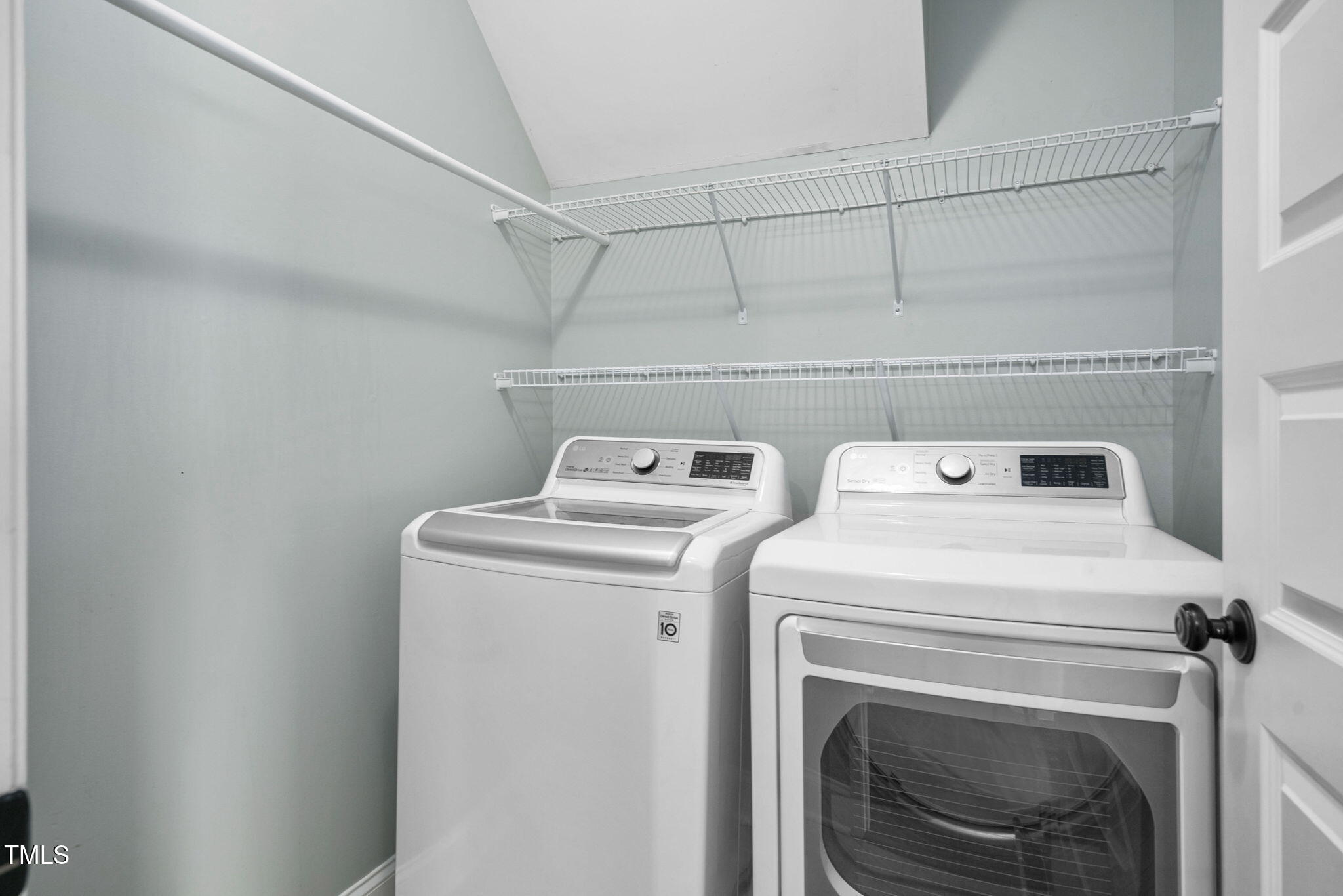 Clayton, North Carolina 27527, United States, 4 Bedrooms Bedrooms, ,4 BathroomsBathrooms,Residential,Active,120154