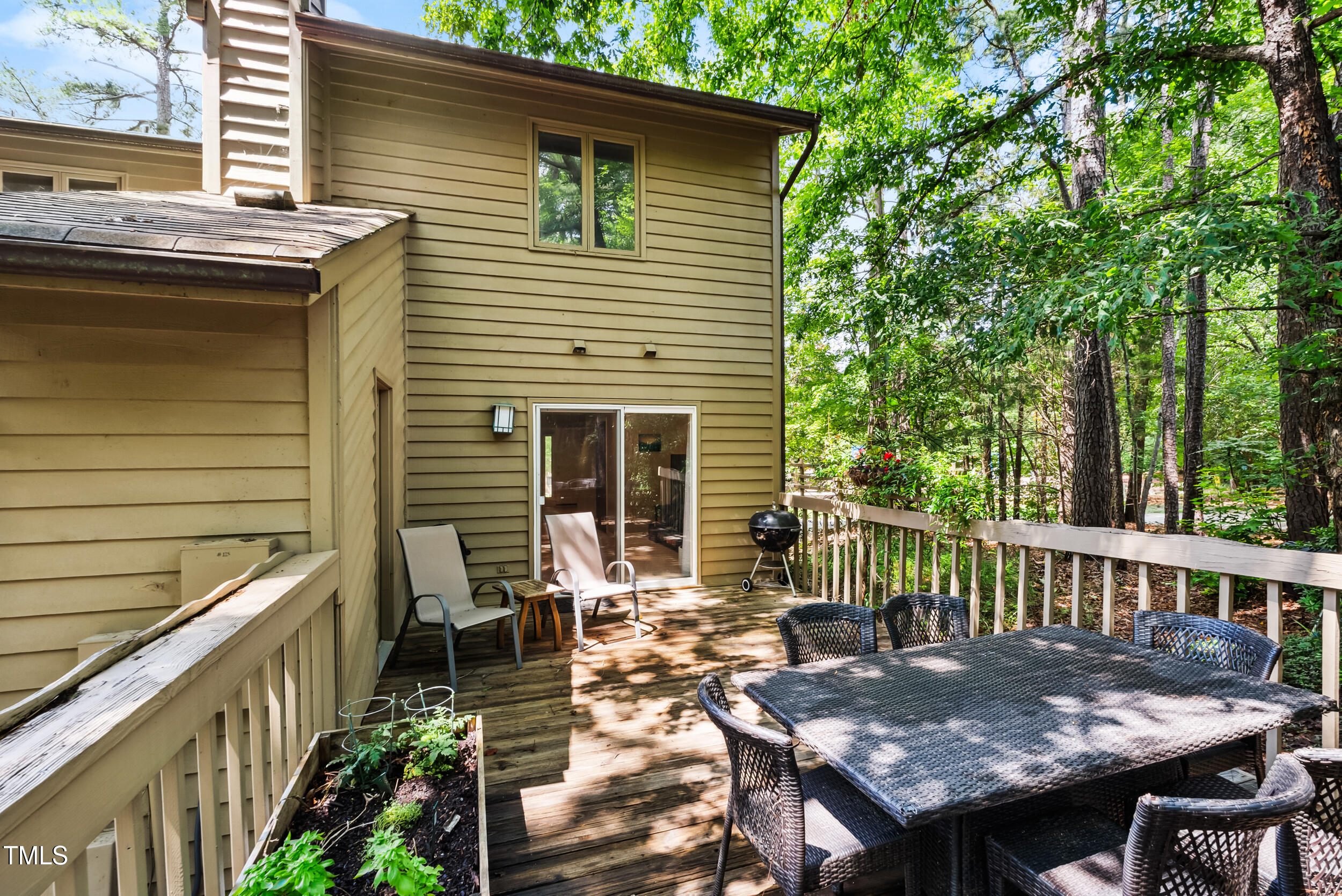 113 Twisted Oak Place