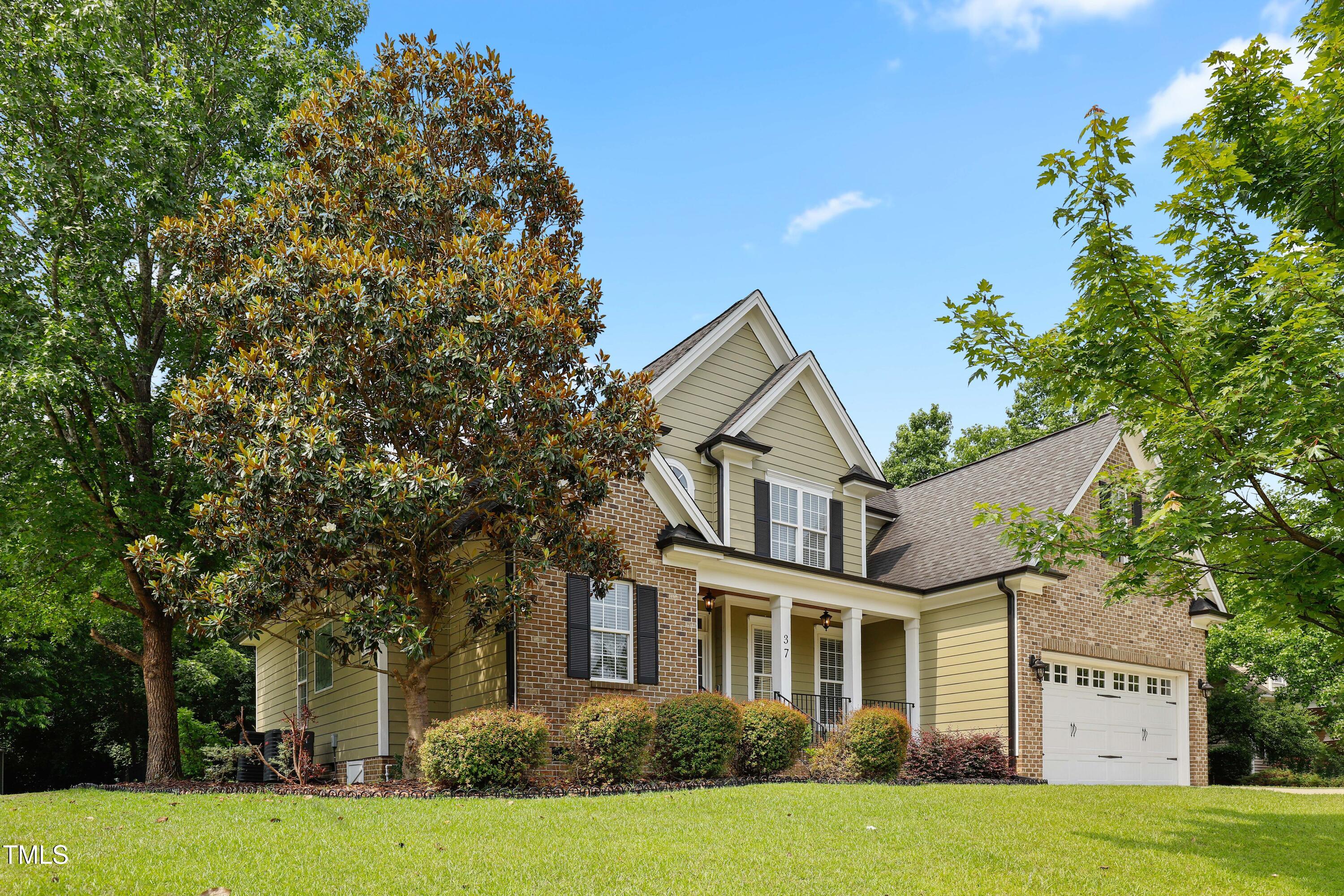 37 Meadow Oaks Circle
