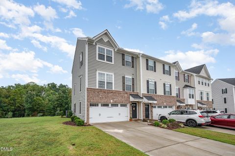 372 Amber Acorn Avenue Raleigh NC 27603