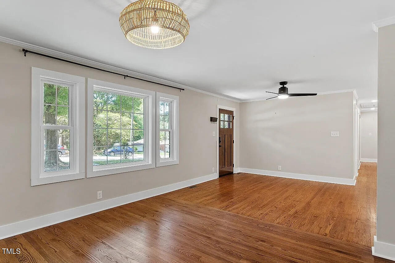 2609 Elmhurst Circle