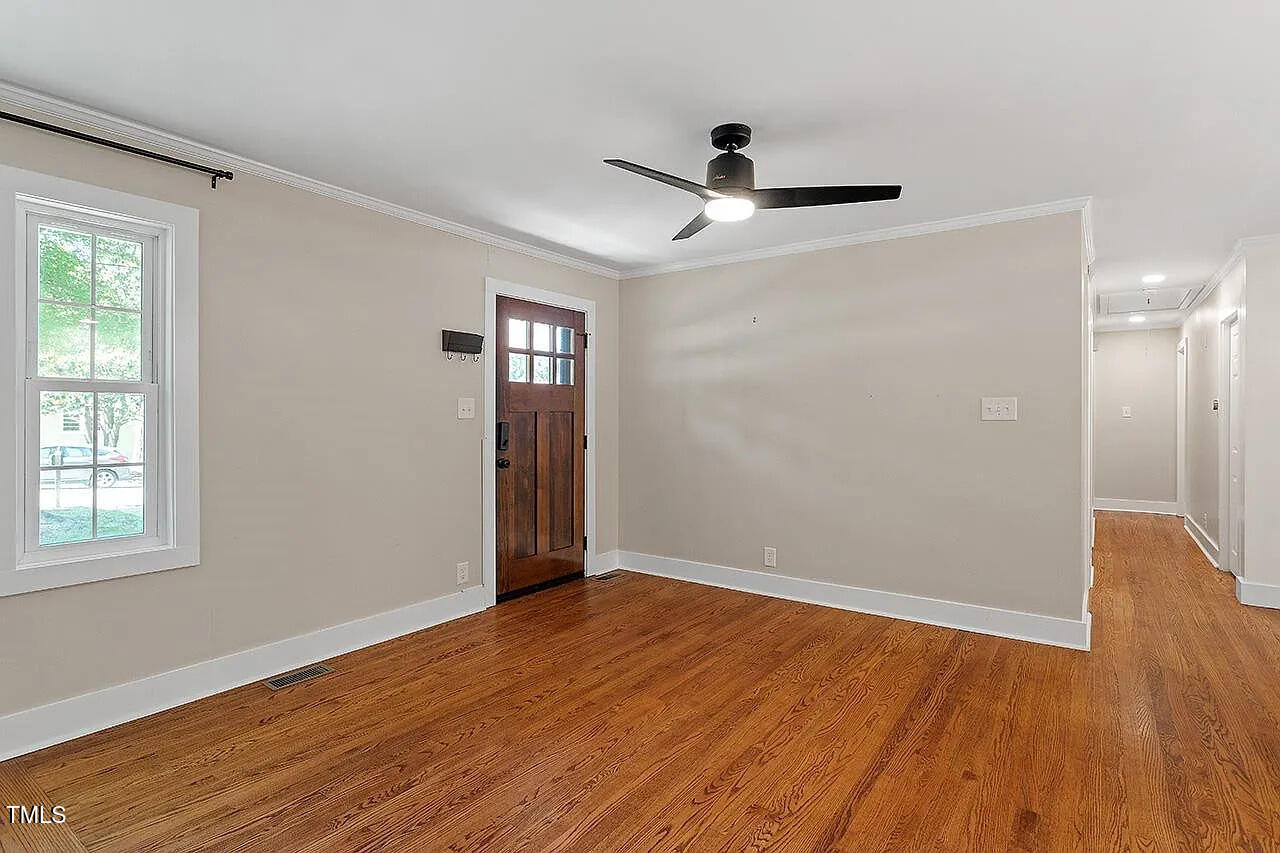 2609 Elmhurst Circle