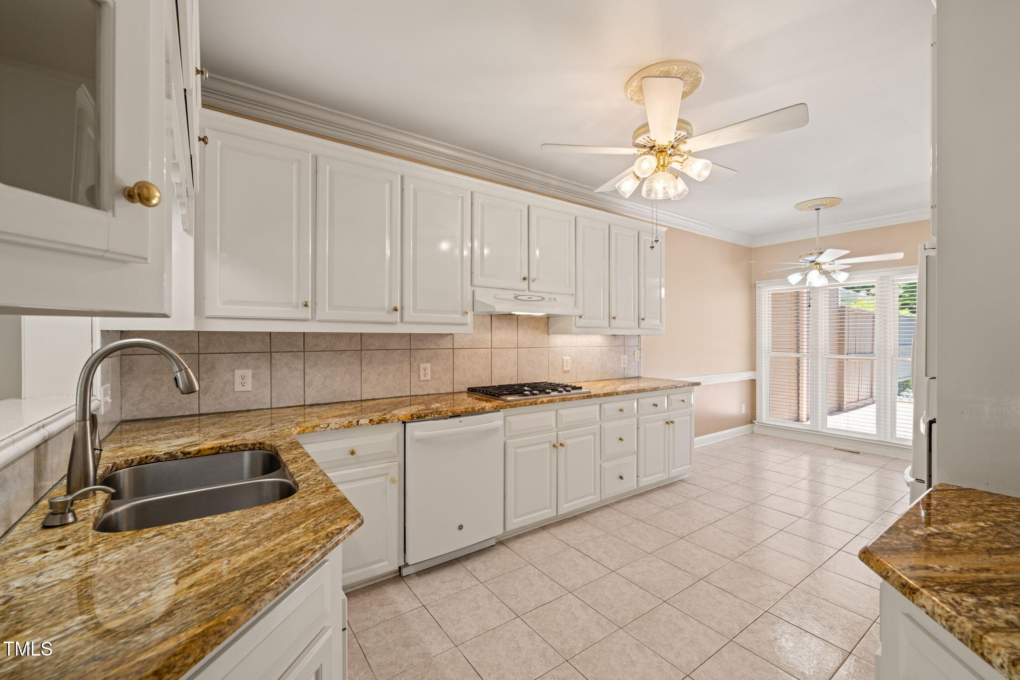 2303 Upper Oaks Way