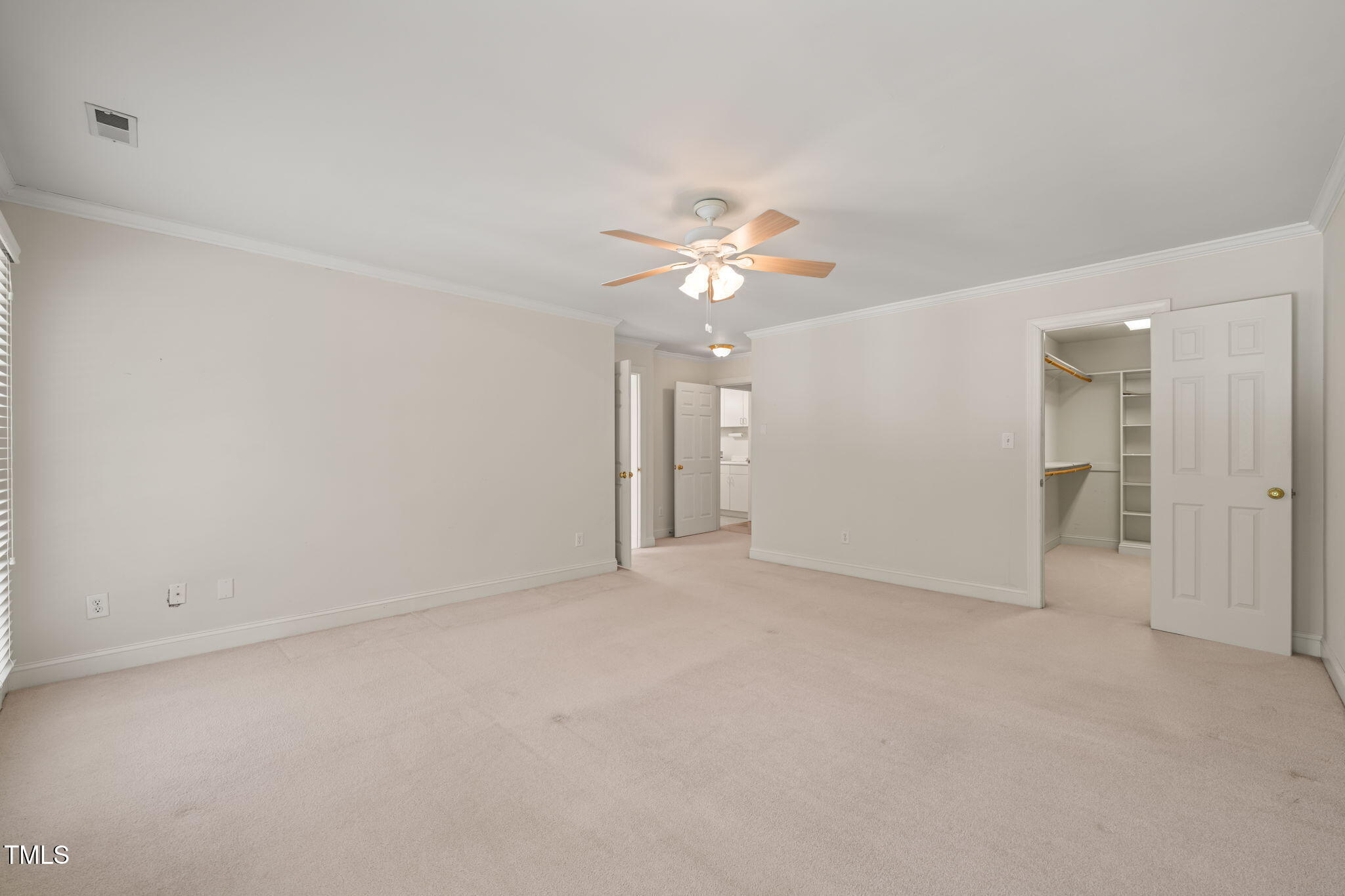2303 Upper Oaks Way