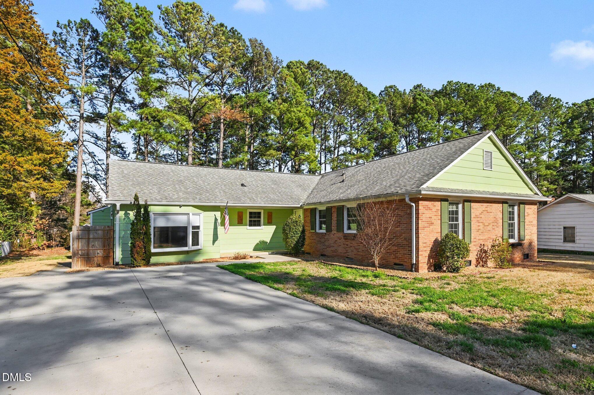 123 Montclair Circle