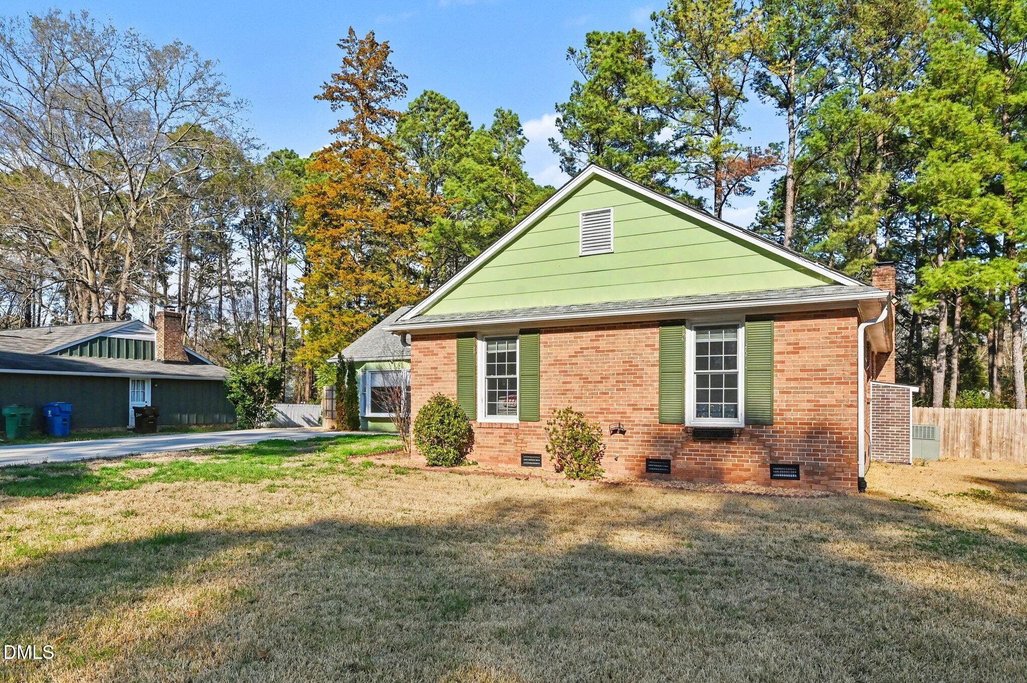 123 Montclair Circle