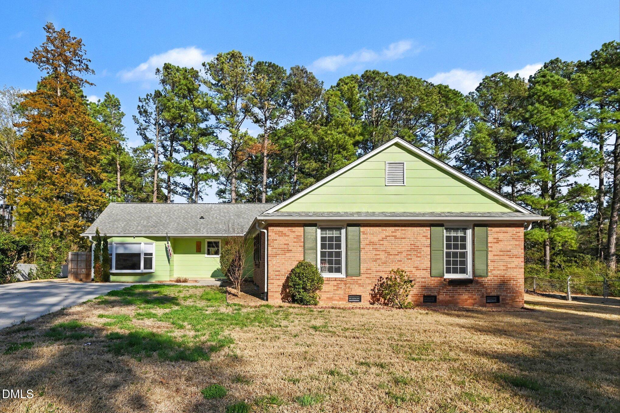 123 Montclair Circle