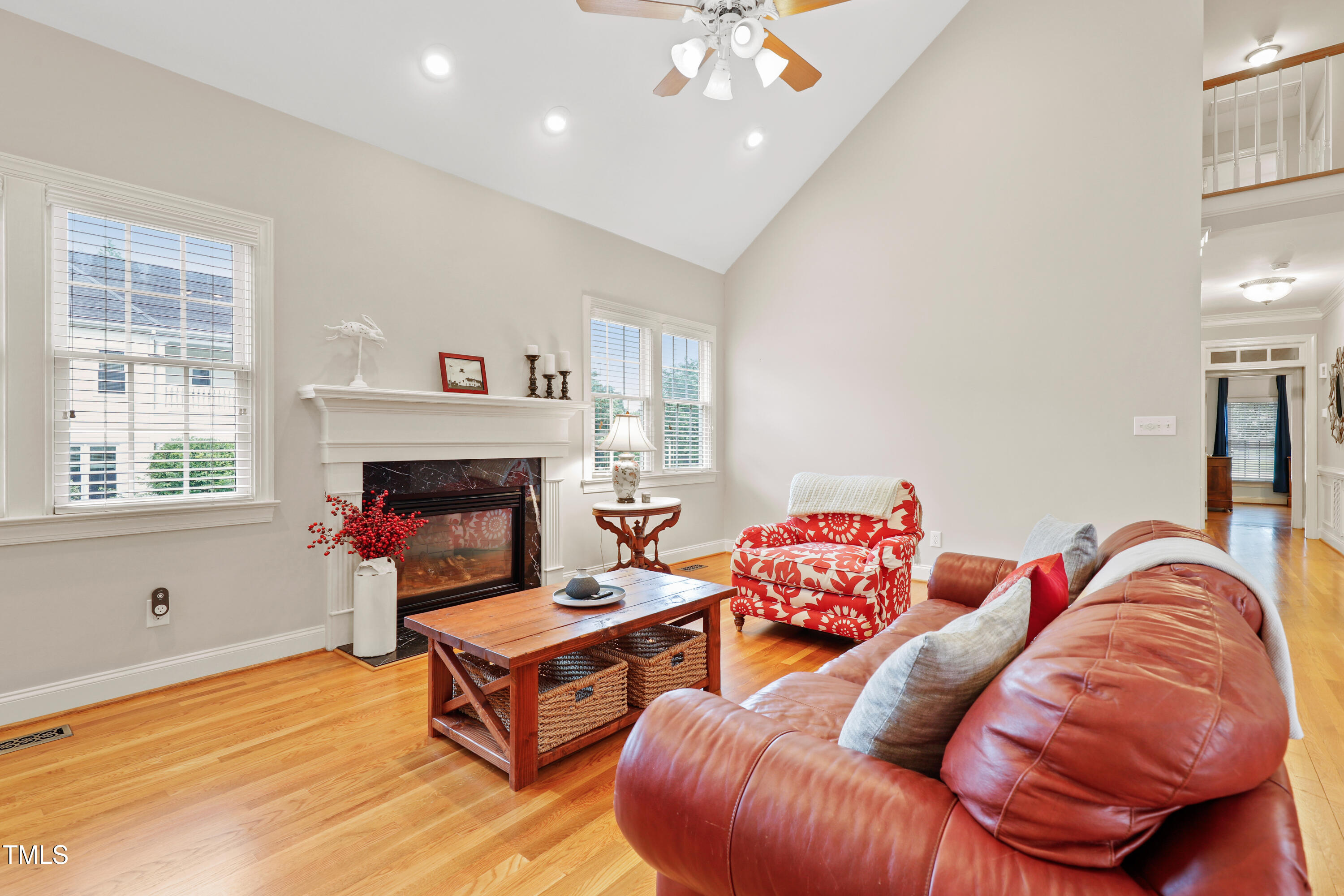 327 Commons Walk Circle