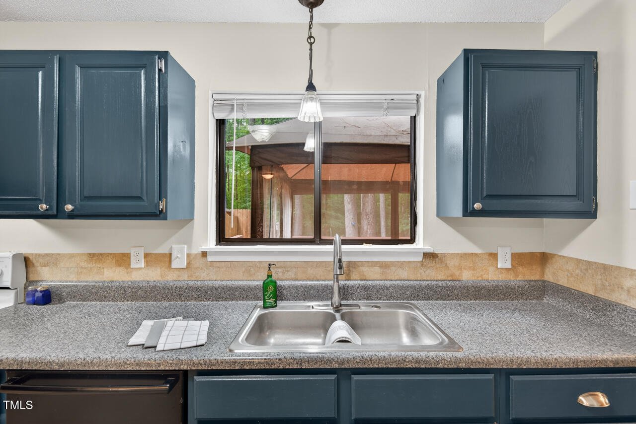 Chapel Hill, North Carolina 27516, United States, 2 Bedrooms Bedrooms, ,2 BathroomsBathrooms,Residential,Active,164614