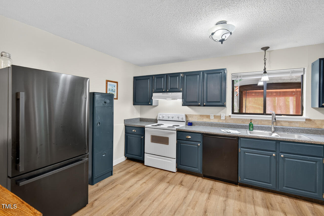 Chapel Hill, North Carolina 27516, United States, 2 Bedrooms Bedrooms, ,2 BathroomsBathrooms,Residential,Active,164614