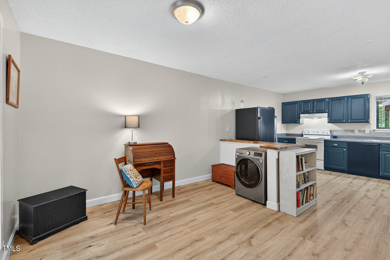 Chapel Hill, North Carolina 27516, United States, 2 Bedrooms Bedrooms, ,2 BathroomsBathrooms,Residential,Active,164614