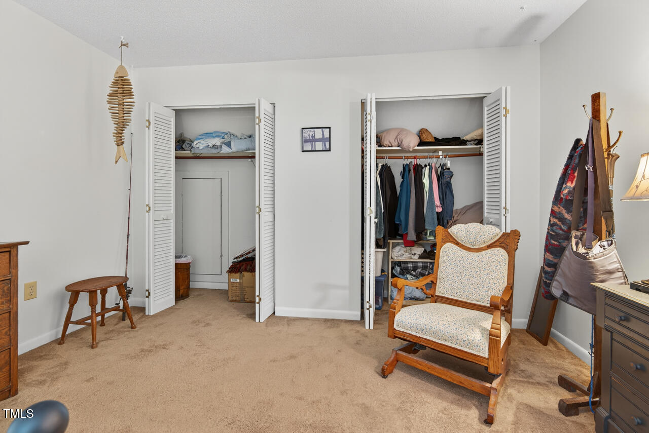 Chapel Hill, North Carolina 27516, United States, 2 Bedrooms Bedrooms, ,2 BathroomsBathrooms,Residential,Active,164614