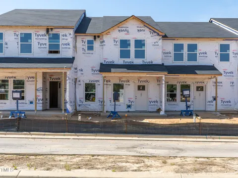 MLS: 10095934