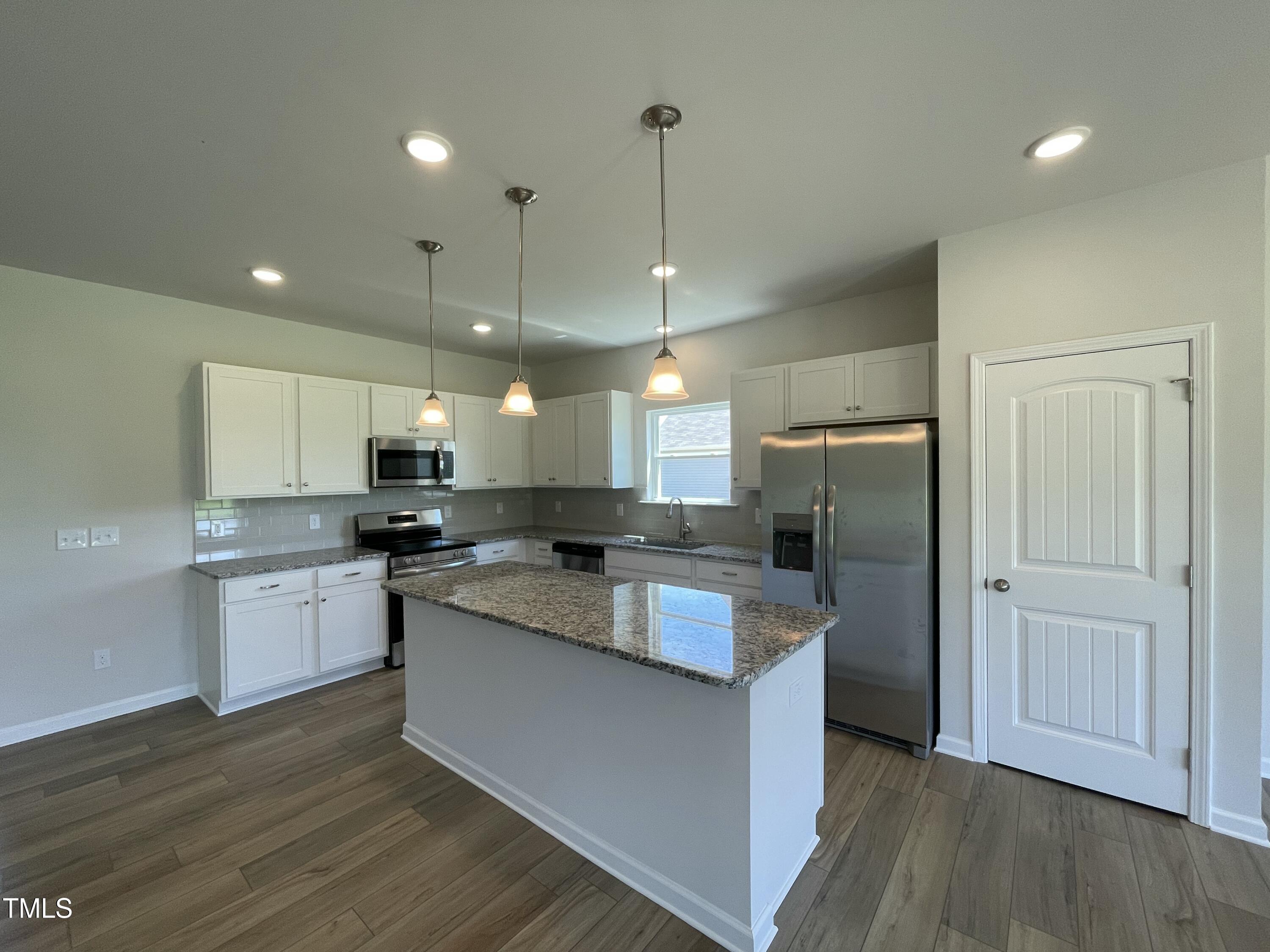 182 E Victory View Terrace 68