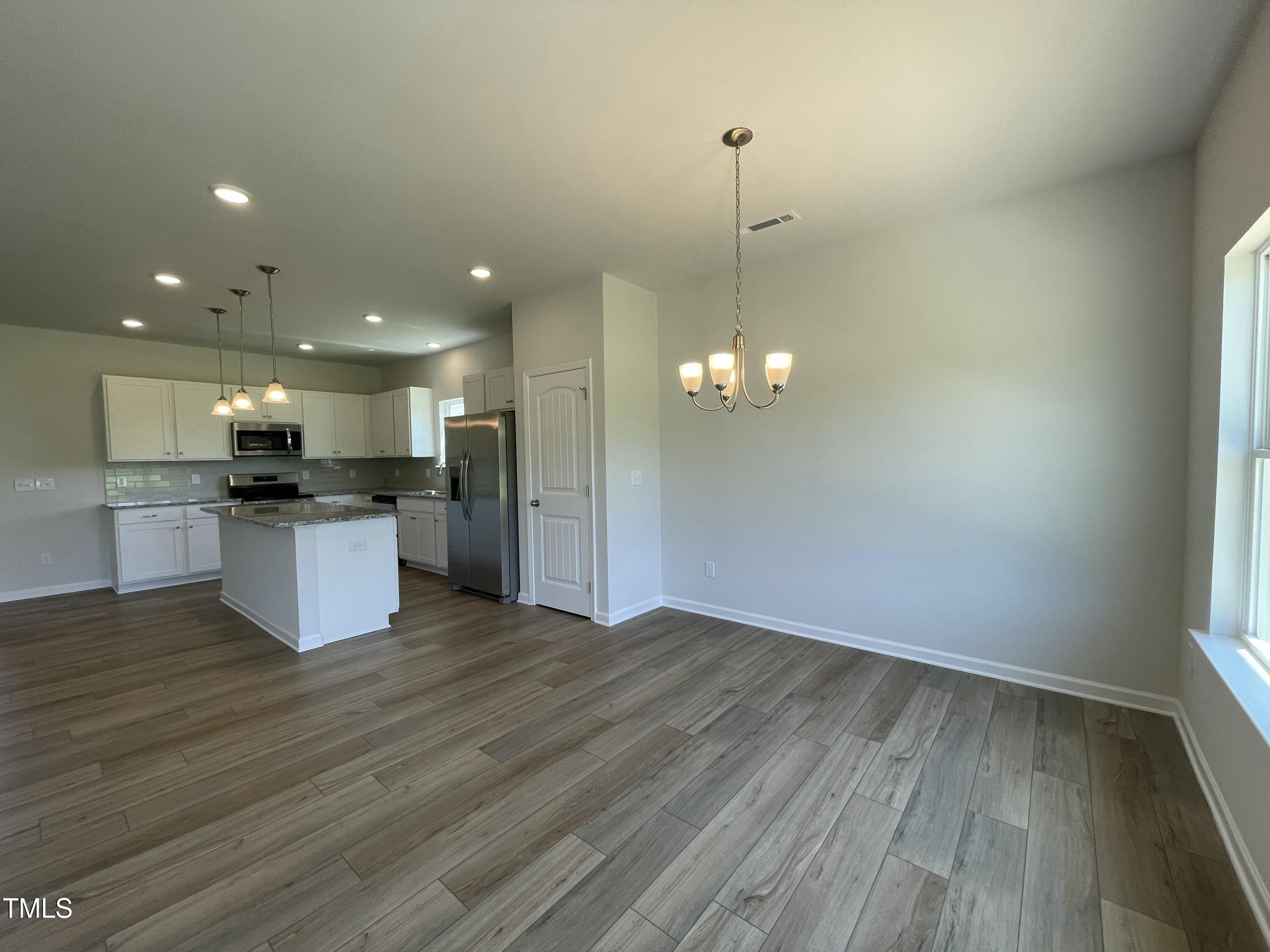 182 E Victory View Terrace 68