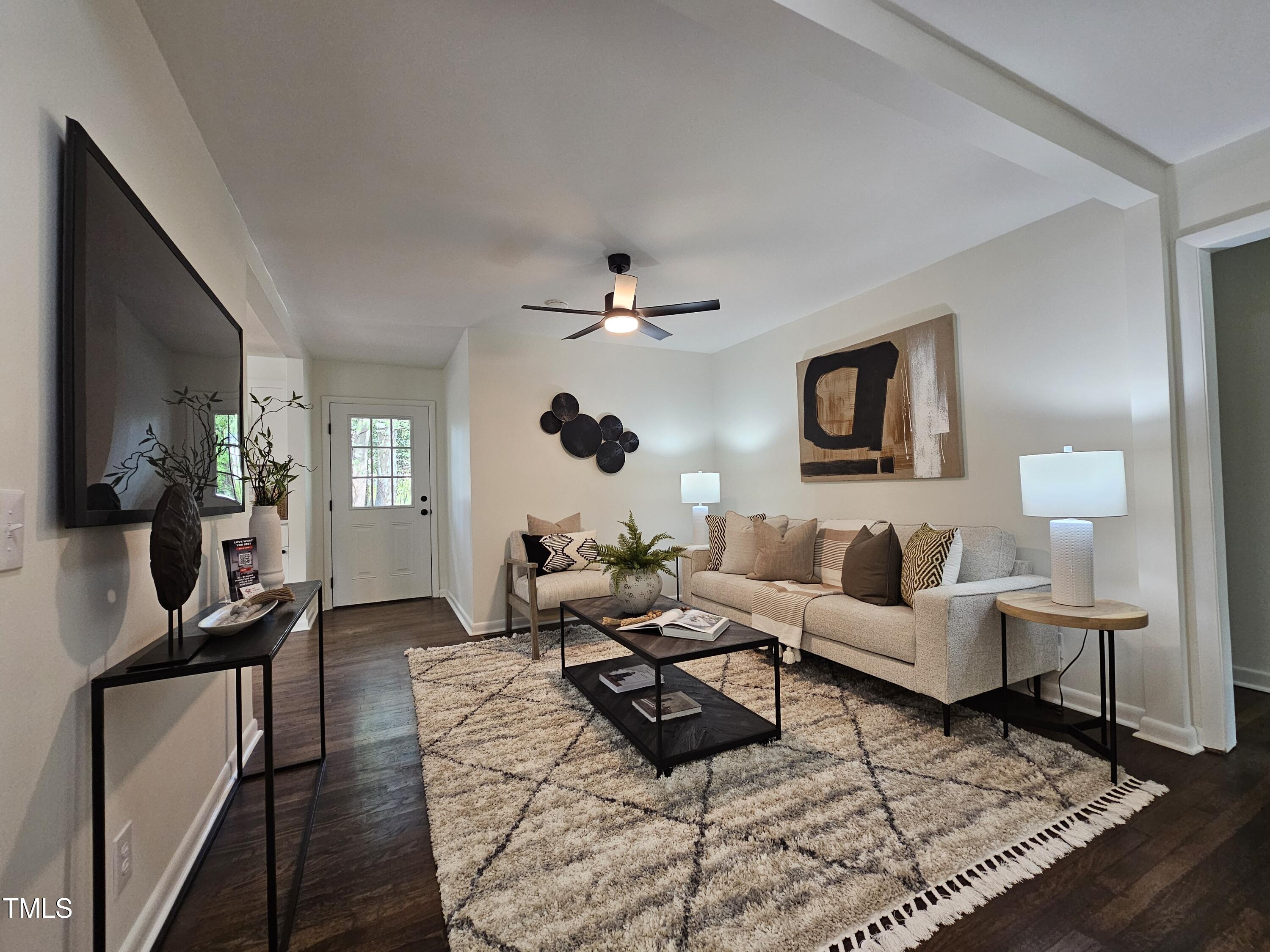3907 Inwood Drive